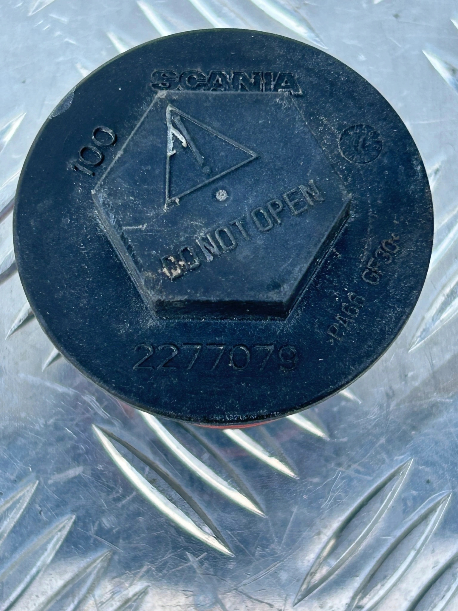 CZUJNIK ZAWÓR POZIOMU CIECZY CHŁODZĄCEJ SCANIA R - obrazek 4