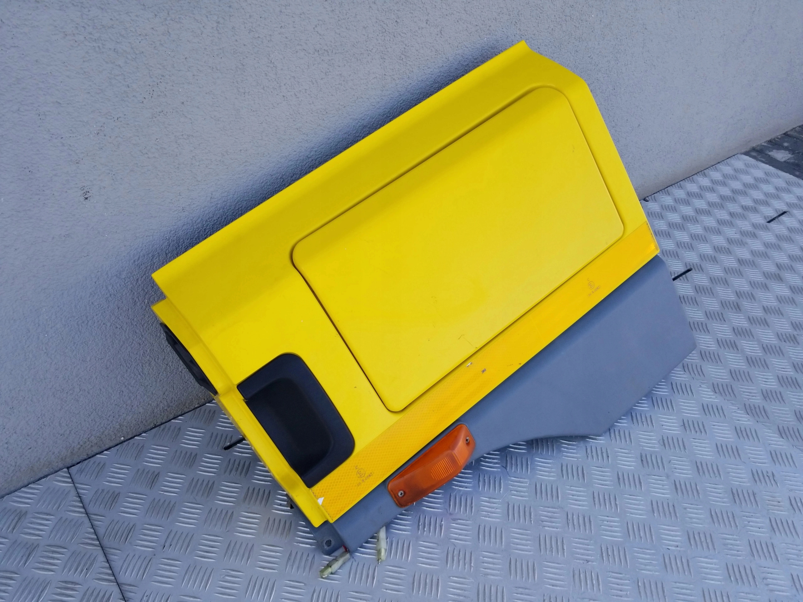 PRZEDŁUŻENIE OBUDOWA OSŁONA SCHOWKA DAF CF EURO 6 - obrazek 3