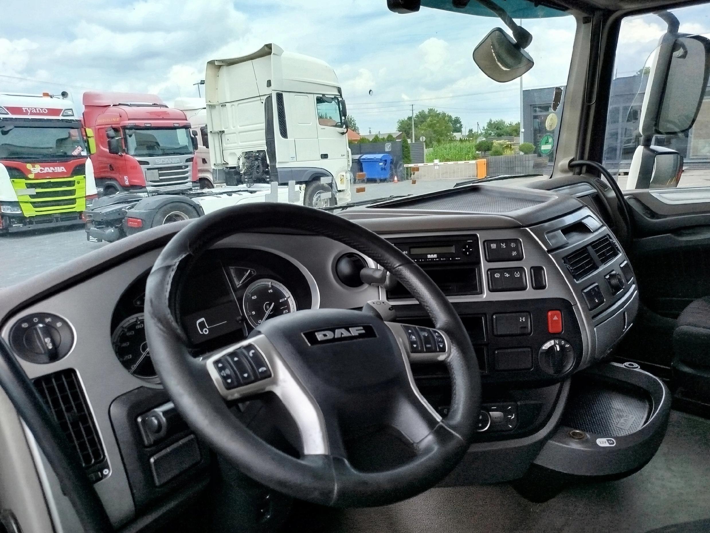 KABINA DAF XF 106 LIFT - obrazek 9