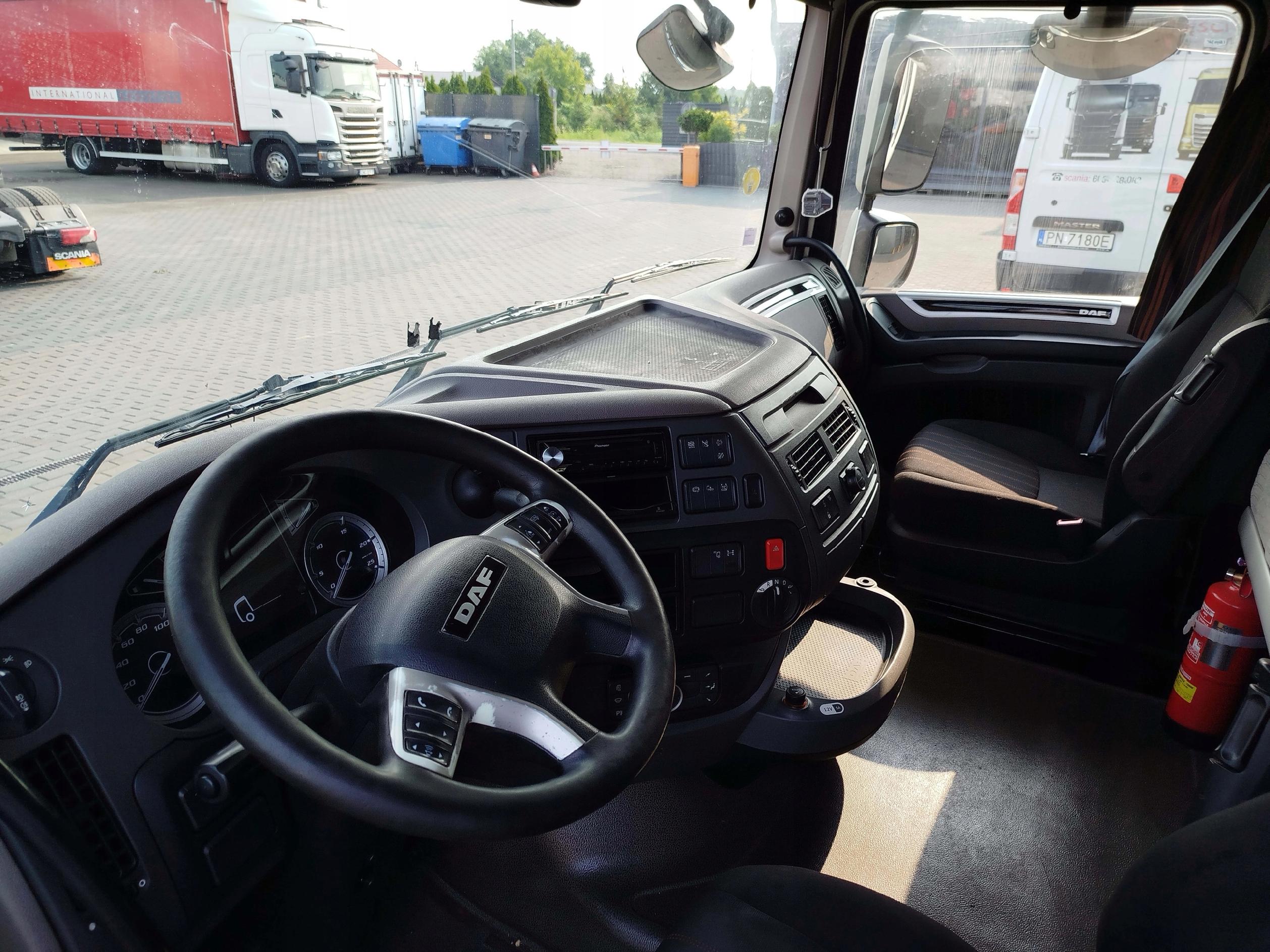 KABINA DAF XF 106 LIFT - obrazek 8