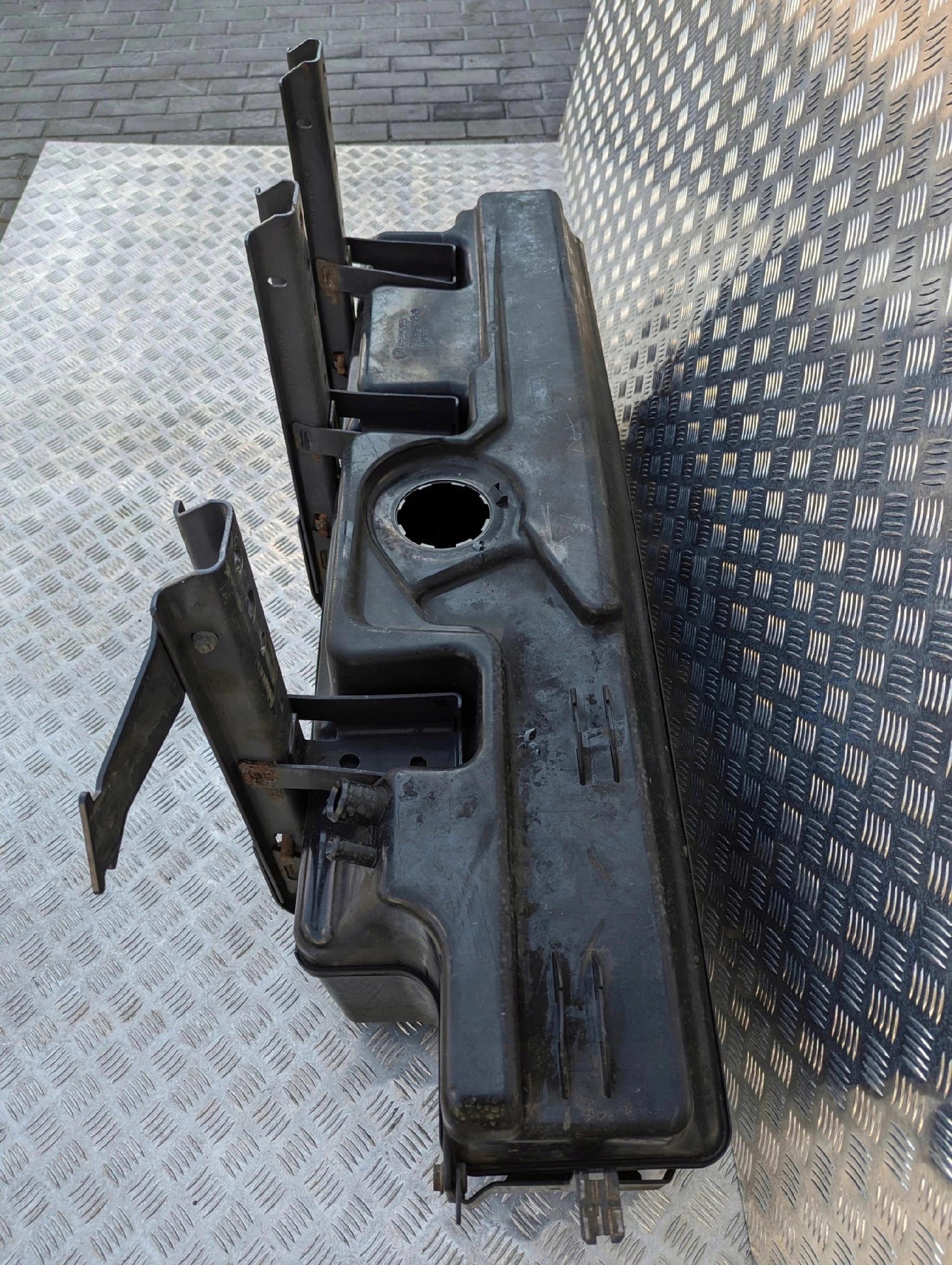 ZBIORNIK ADBLUE AD BLUE SCANIA EURO 6 120 LITRÓW - obrazek 3