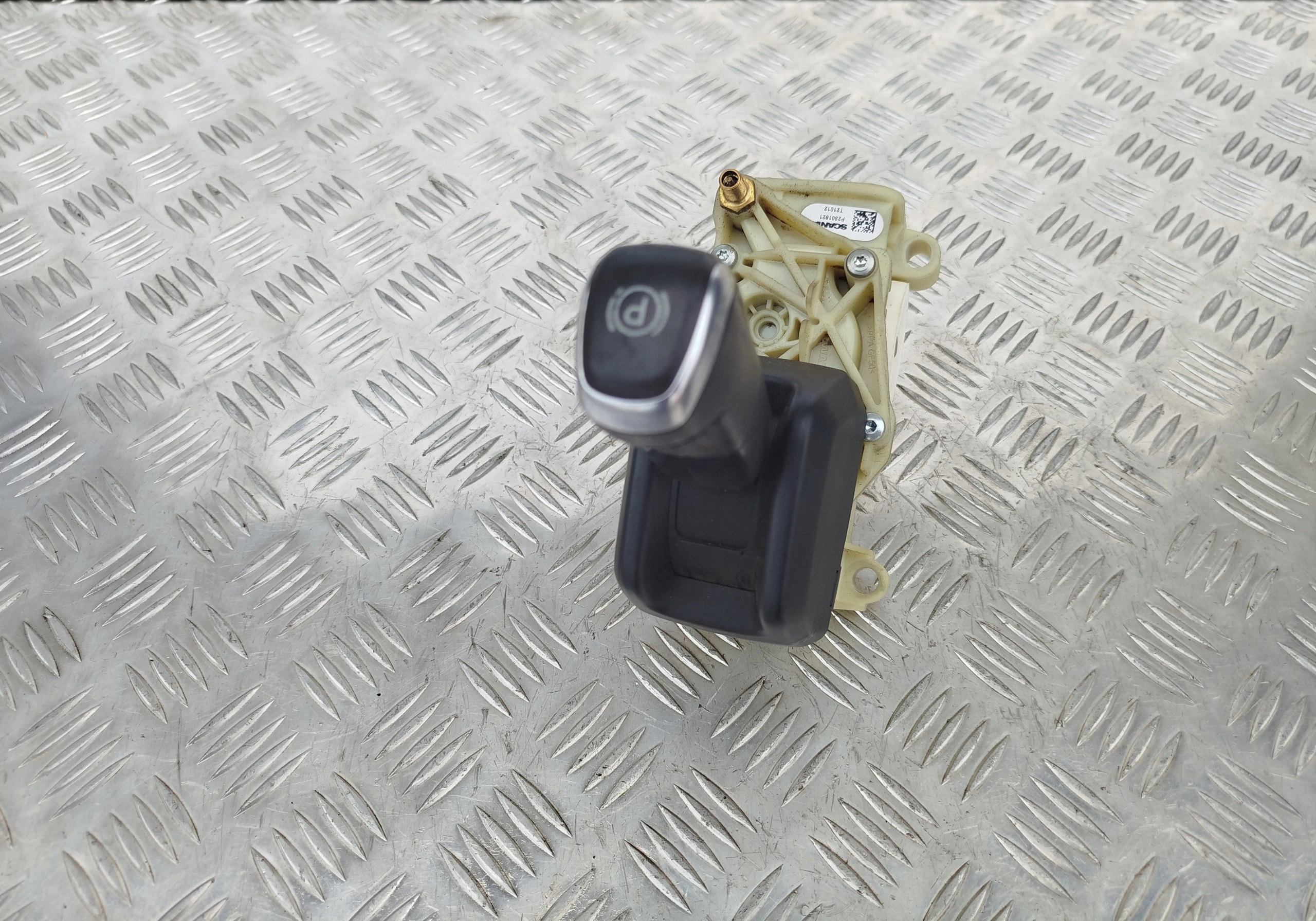 DZWIGNIA HAMULCA RĘCZNEGO SCANIA R S NTG - obrazek 3