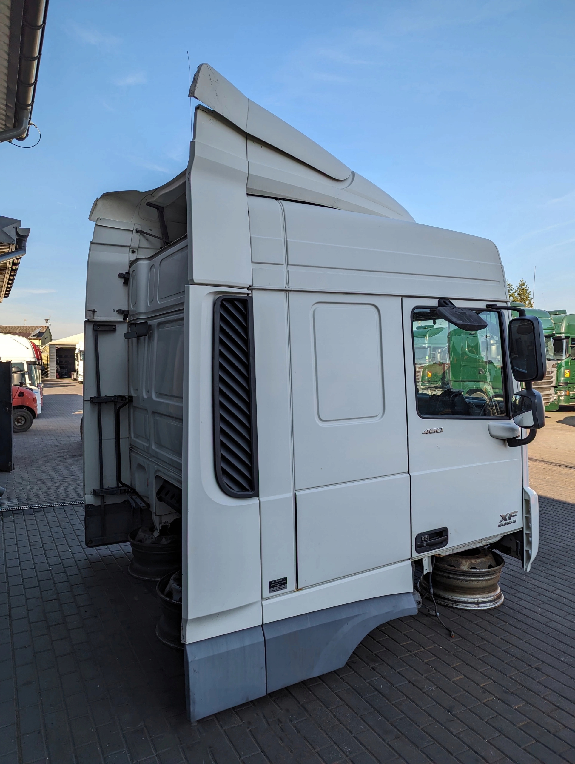 KABINA DAF XF 106 2014 ROK - obrazek 3