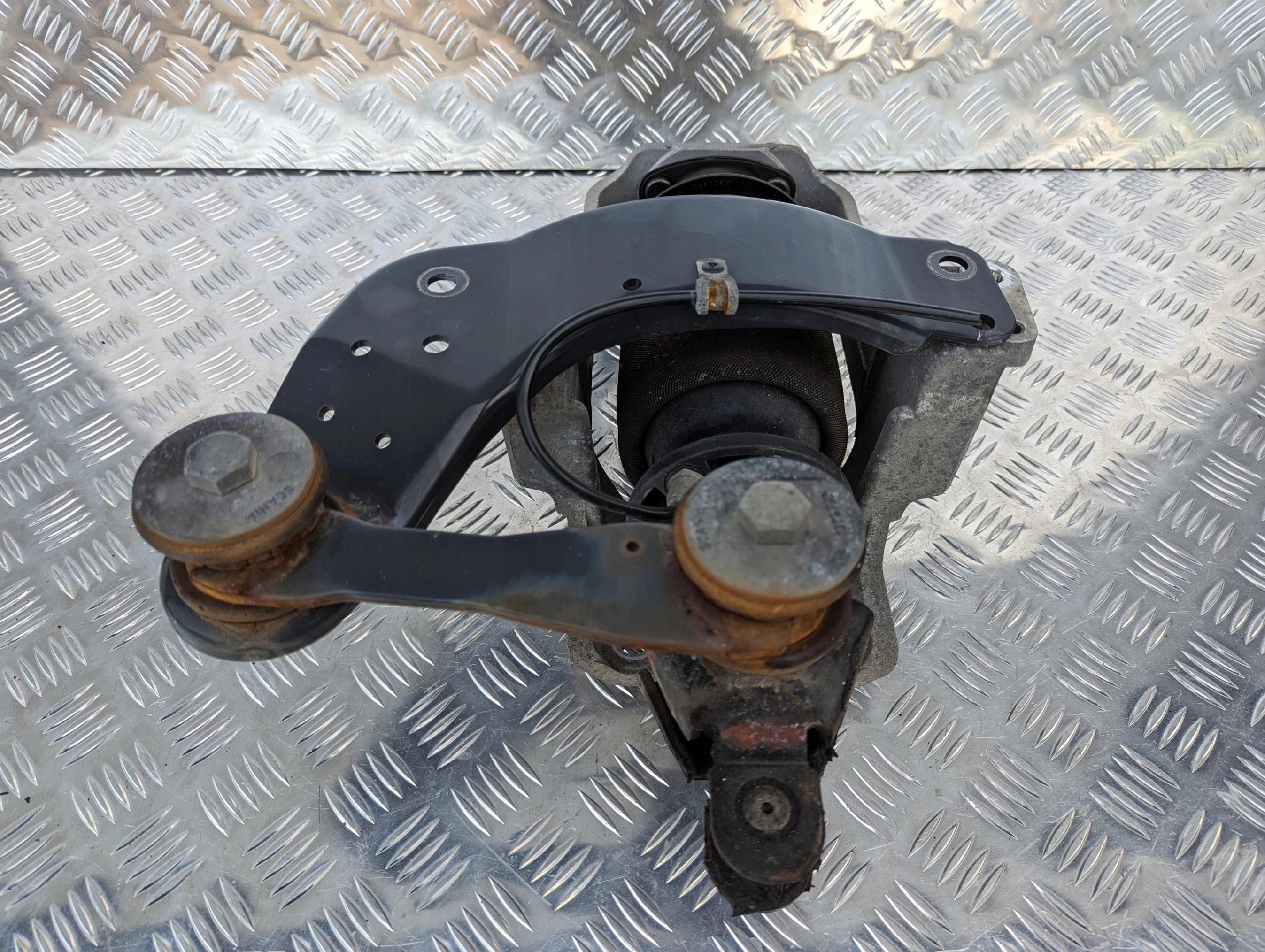 ZAWIESZNIE KABINY TYŁ SCANIA EURO 6 - obrazek 3