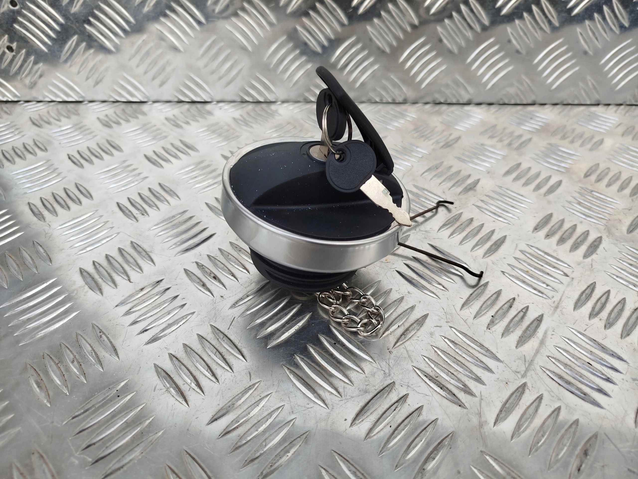 KOREK ZBIORNIKA PALIWA SCANIA