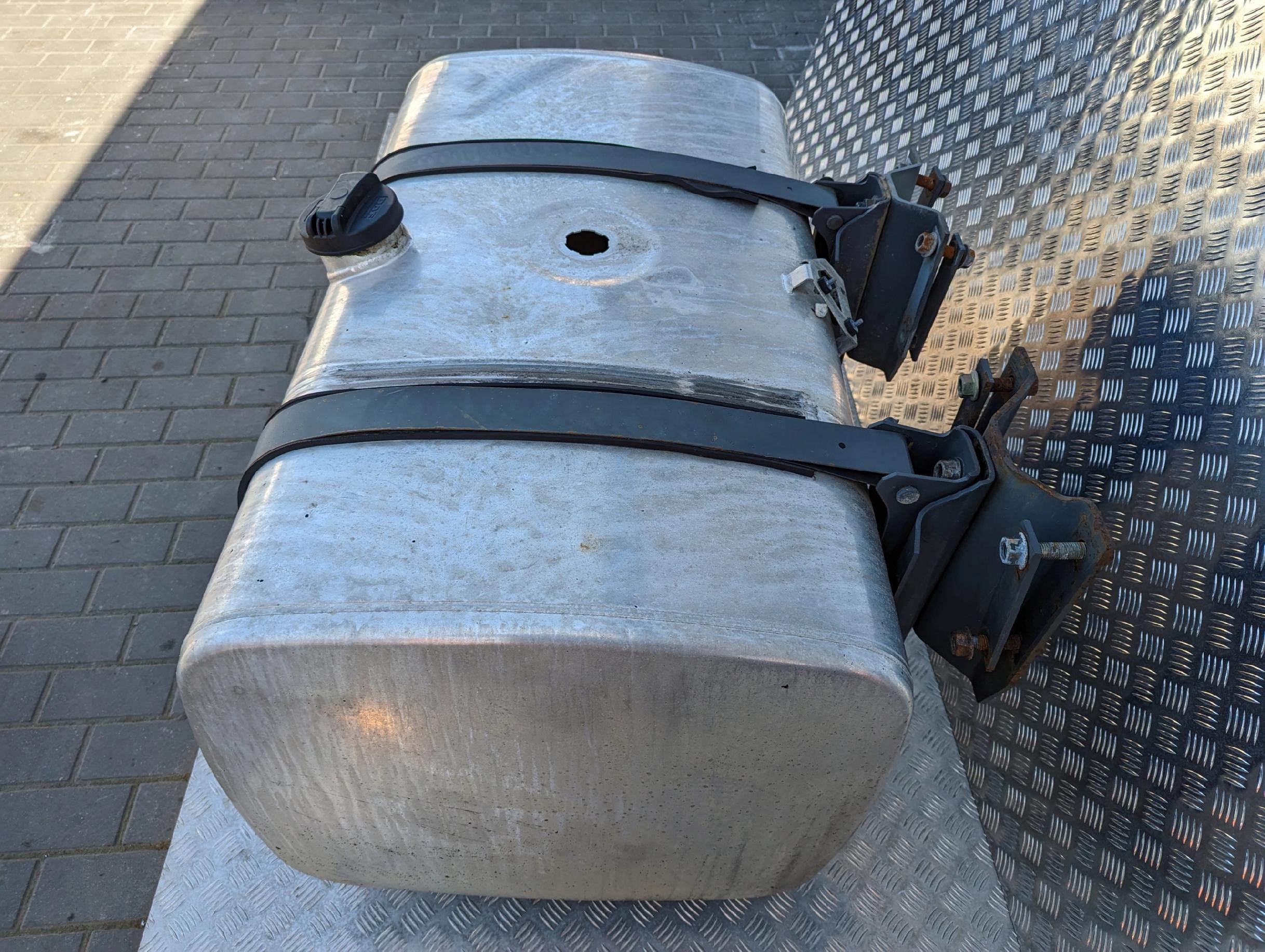 ZBIORNIK PALIWA 430 LITRÓW DAF XF 105 XF 106 - obrazek 3