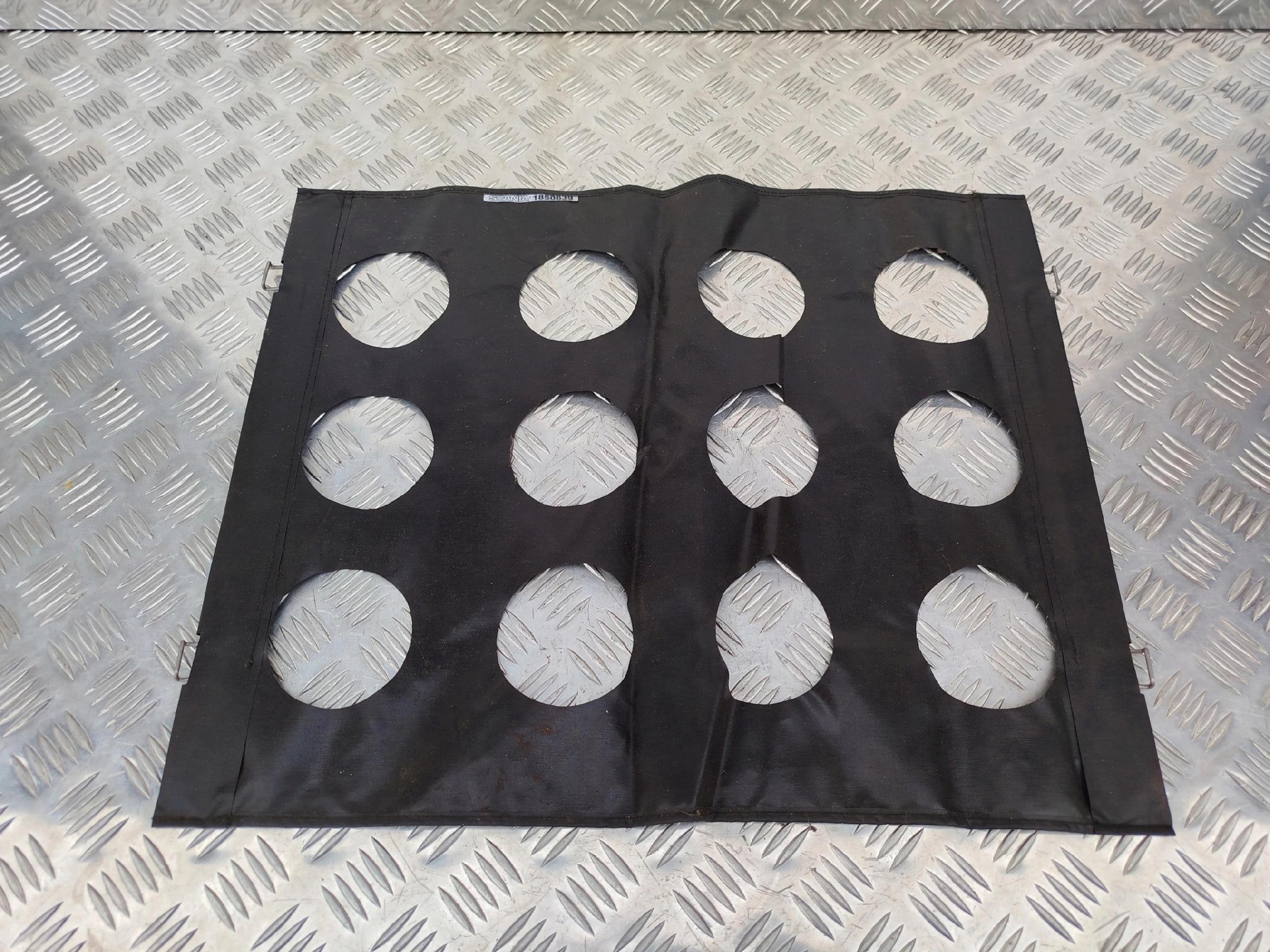 OSŁONA ROLETA SIATKA CHŁODNICY 1850639