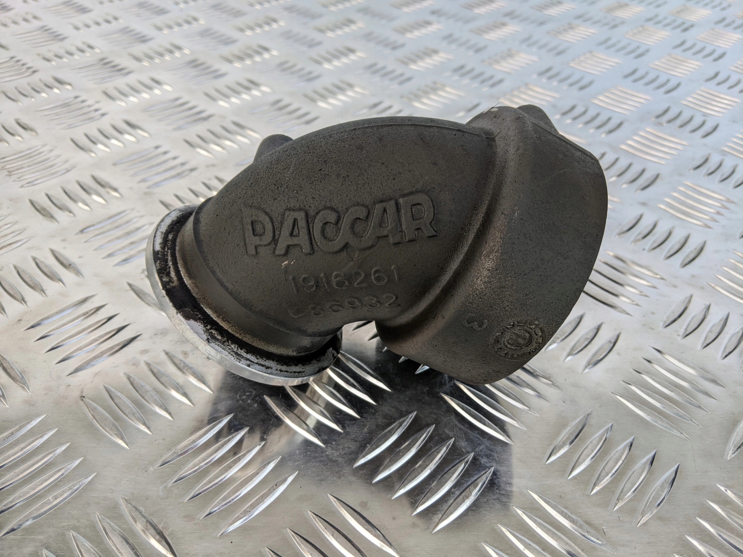 KOLANKO DOLOT TURBINY POWIETRZA DAF 440 XF106 MX11