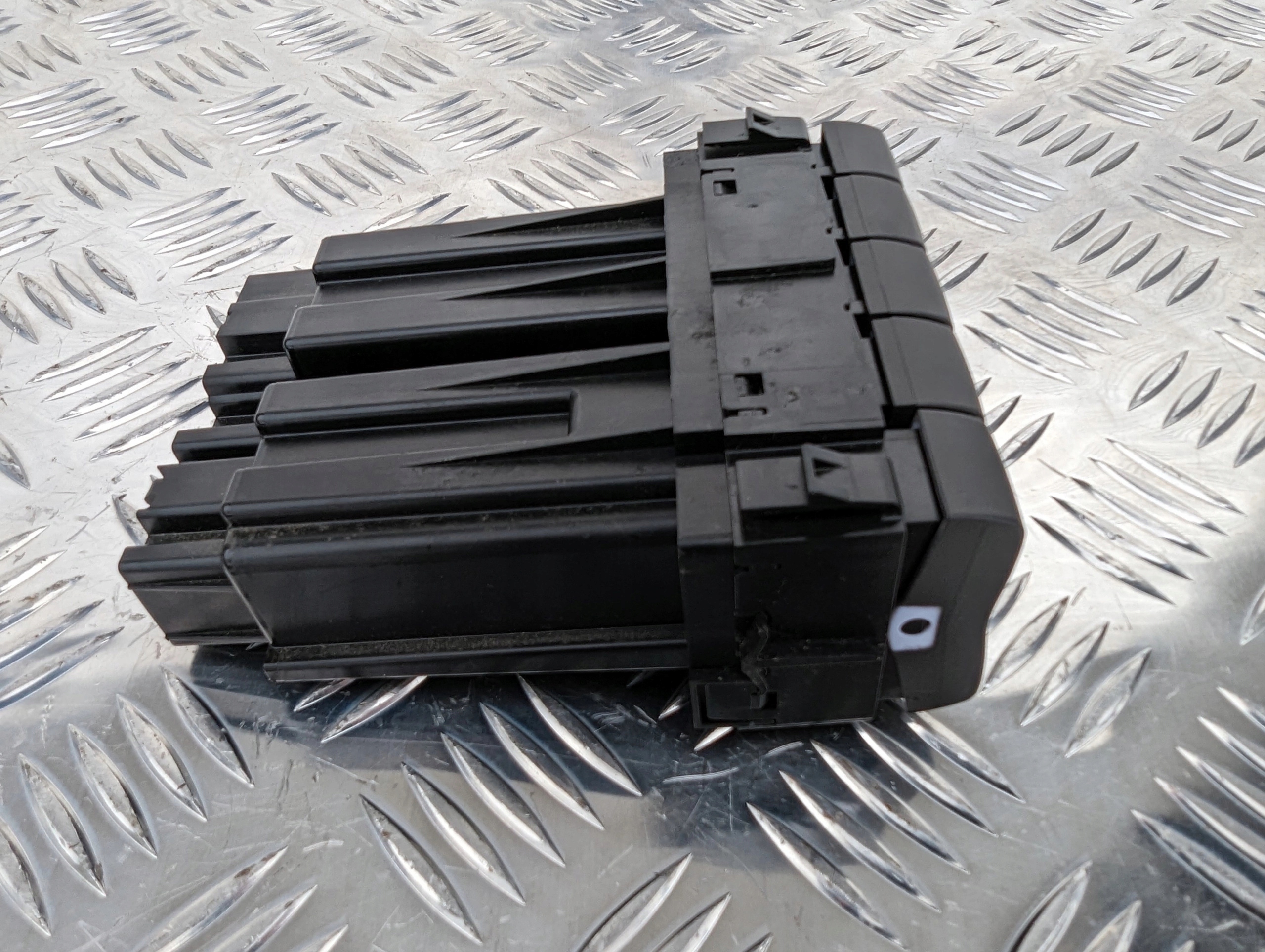 PANEL PRZEŁĄCZNIKI KOKPITU SCANIA NTG - obrazek 4