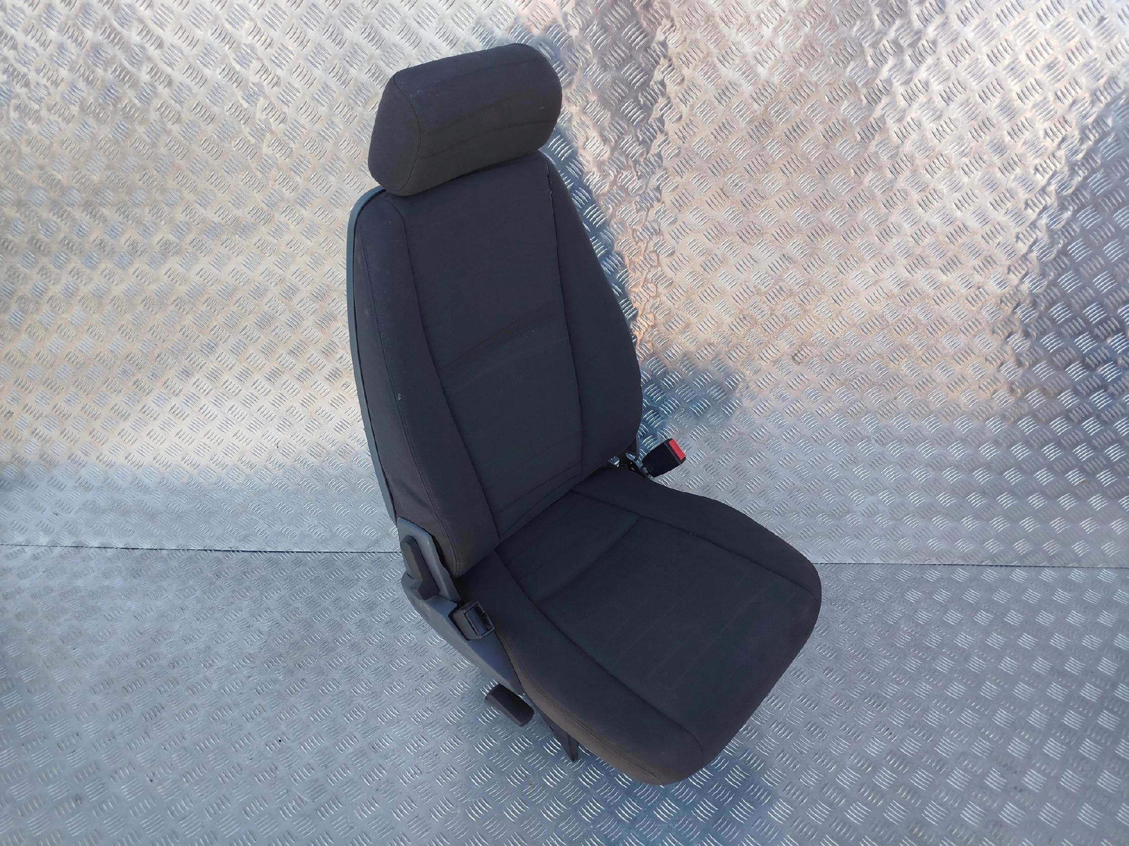 FOTEL PASAŻERA SZTYWNY SCANIA STREAMLINE - obrazek 3