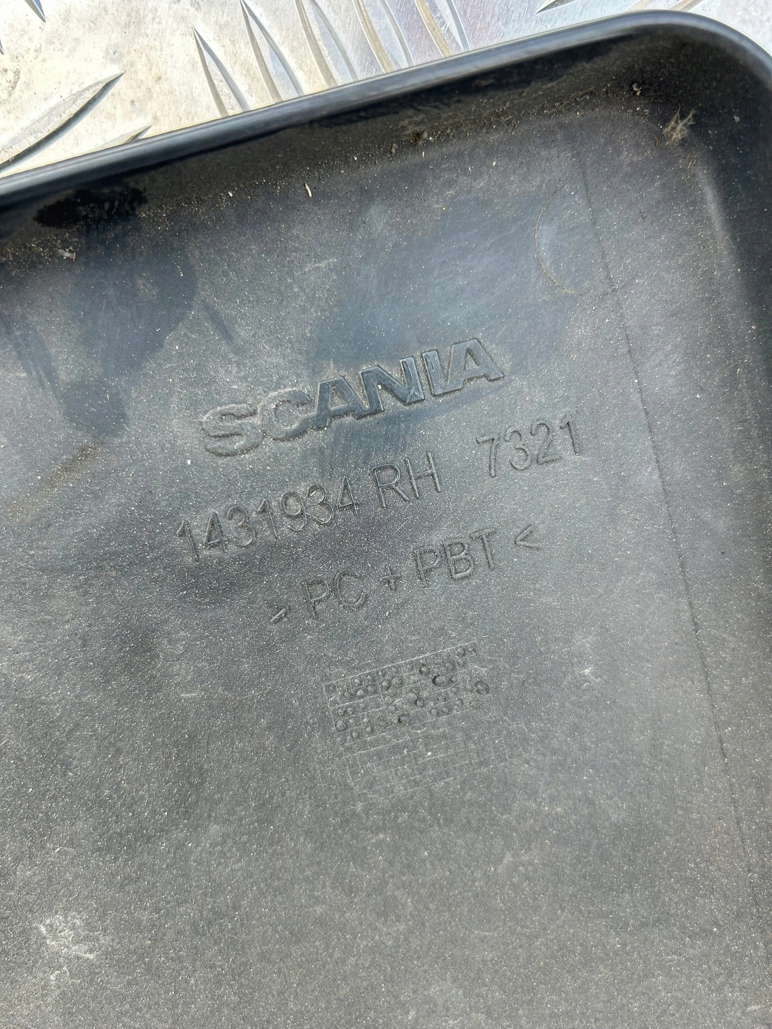 OSŁONA BŁOTNIKA KABINY SCANIA R - obrazek 12