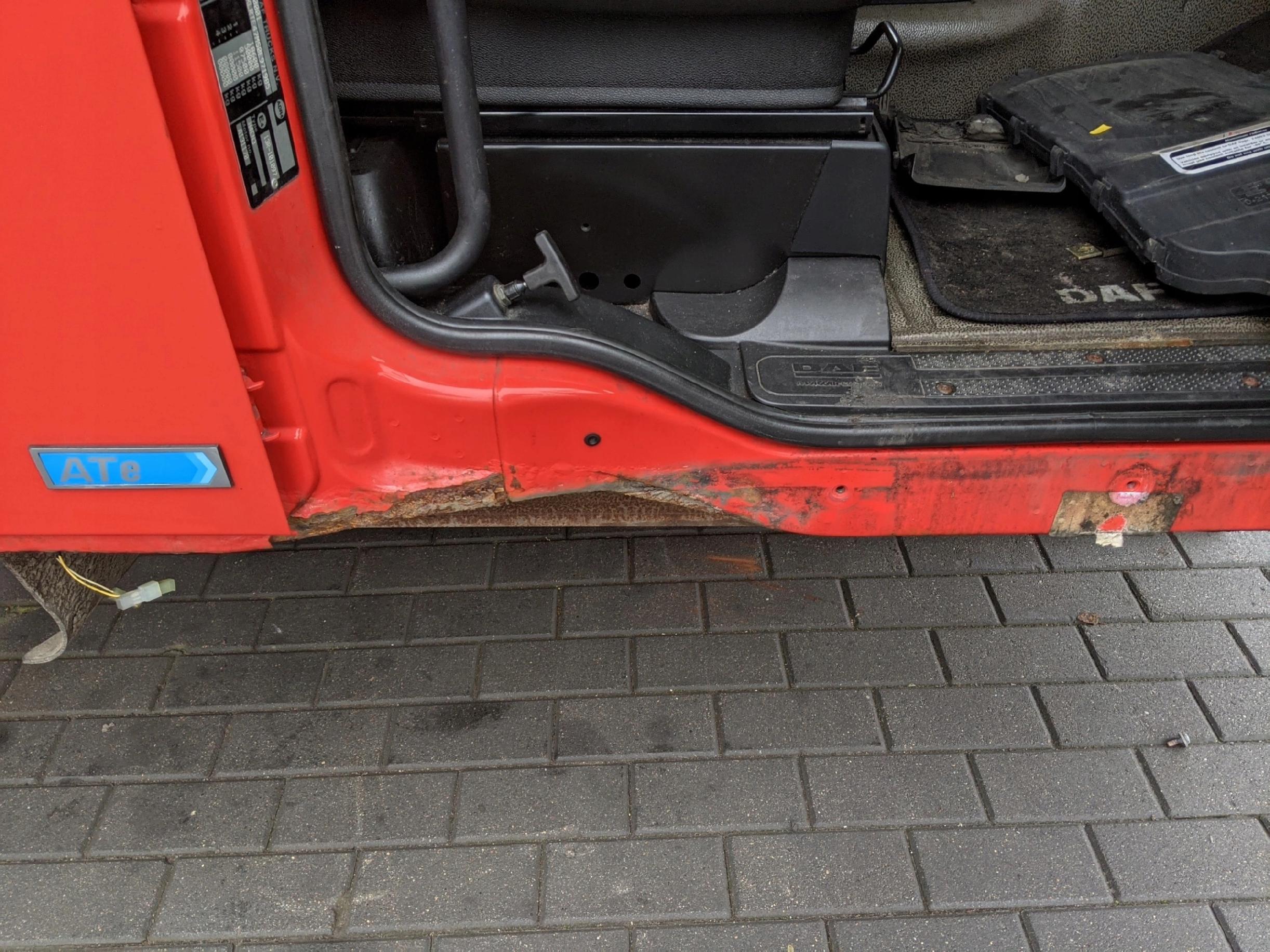 KABINA DAF XF 105 2012 ROK NOWY TYP SŁUPKA - obrazek 9