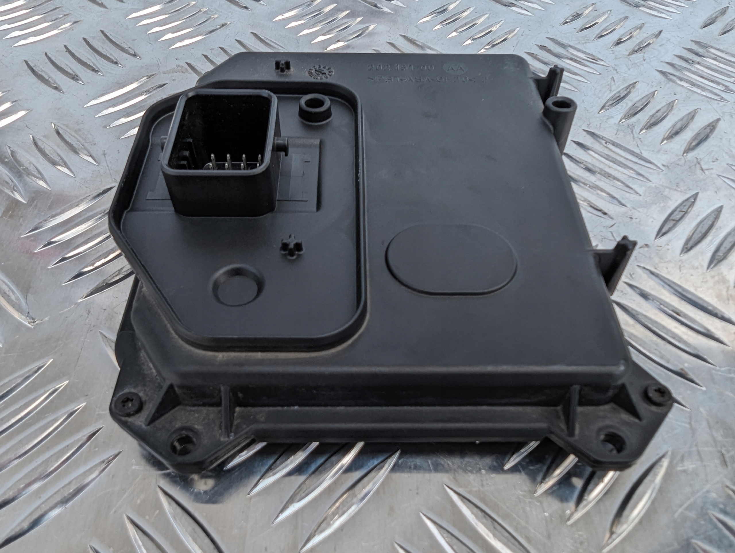 PRZETWORNICA LAMPY XENON KSENON SCANIA NTG 2018 RO - obrazek 4