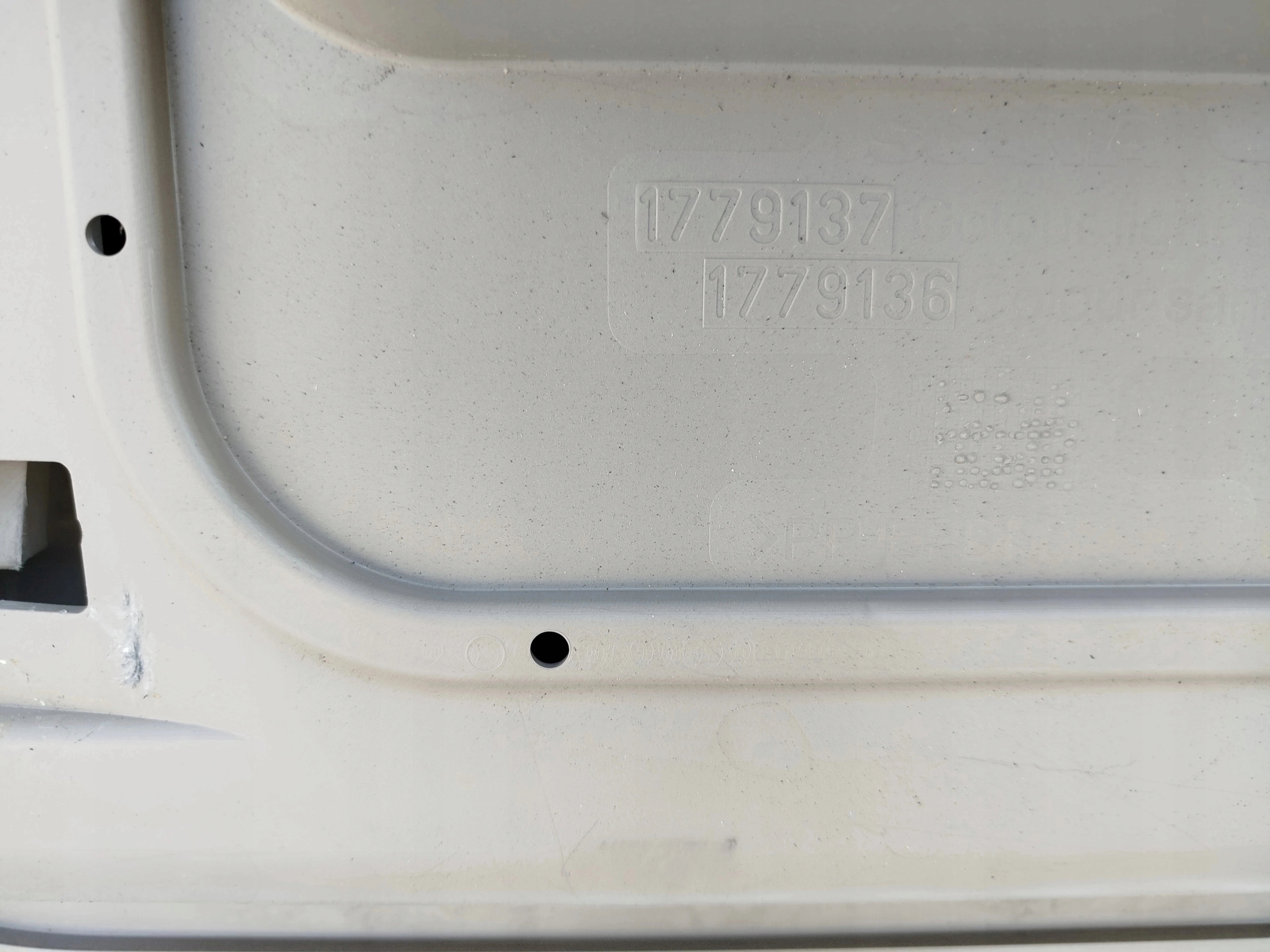 OBUDOWA TAPICERKA SZYBERDACHU SCANIA R STREAMLINE - obrazek 4