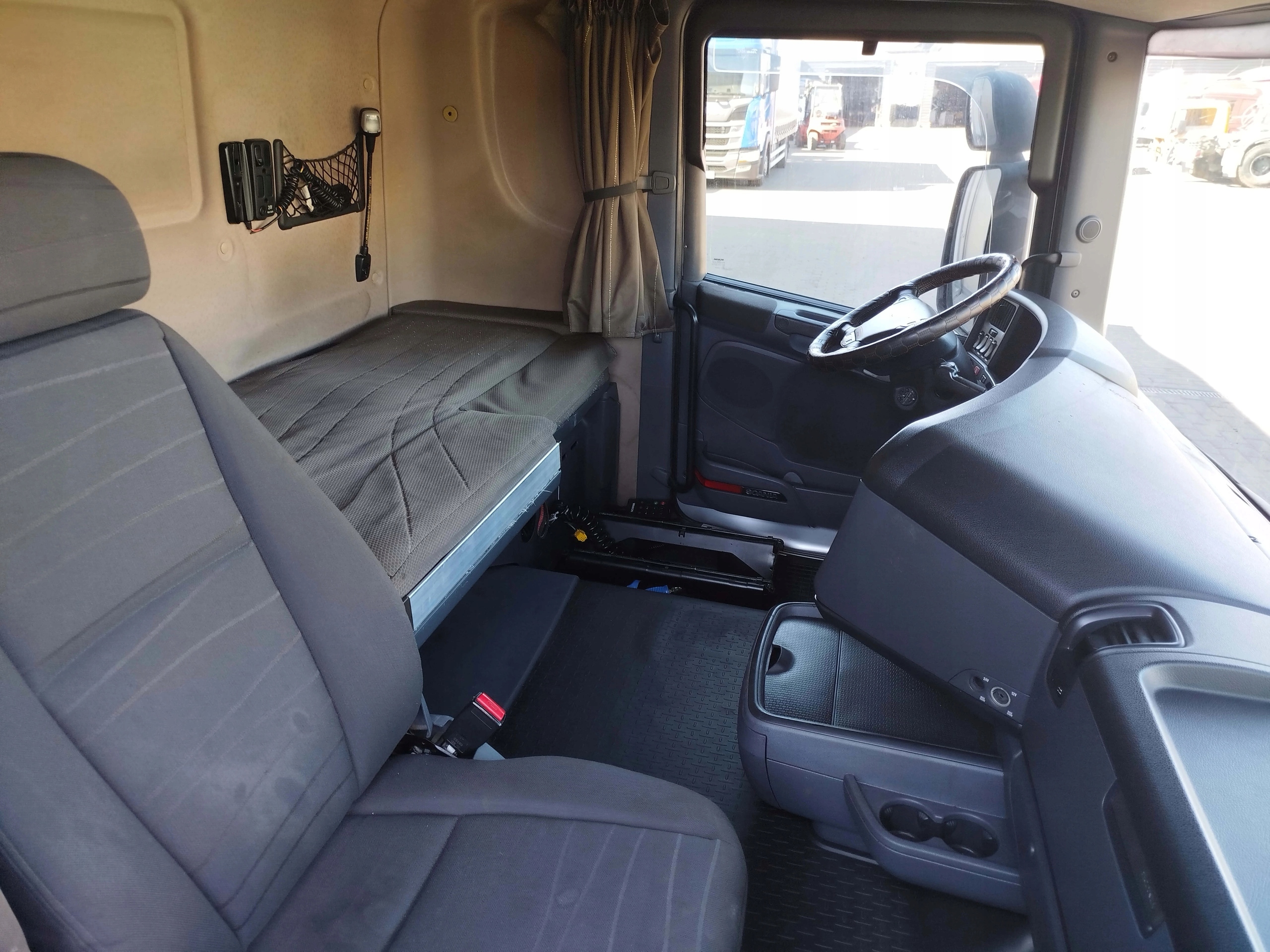 KABINA SCANIA R XPI TOPLINE - obrazek 9