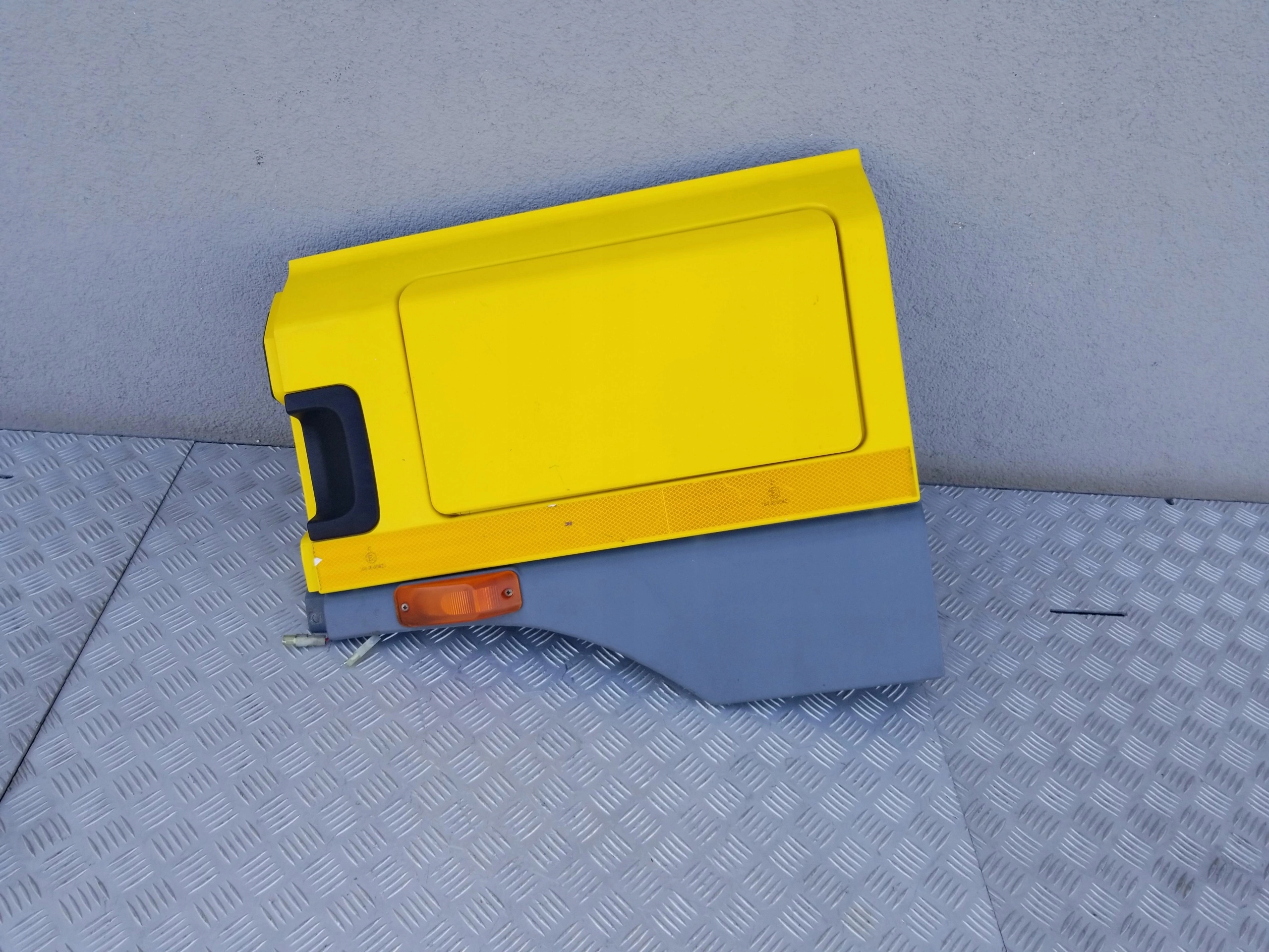 PRZEDŁUŻENIE OBUDOWA OSŁONA SCHOWKA DAF CF EURO 6 - obrazek 2