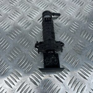 POMPA POMKA SPRYSKIWACZA LAMPY XENON SCANIA R