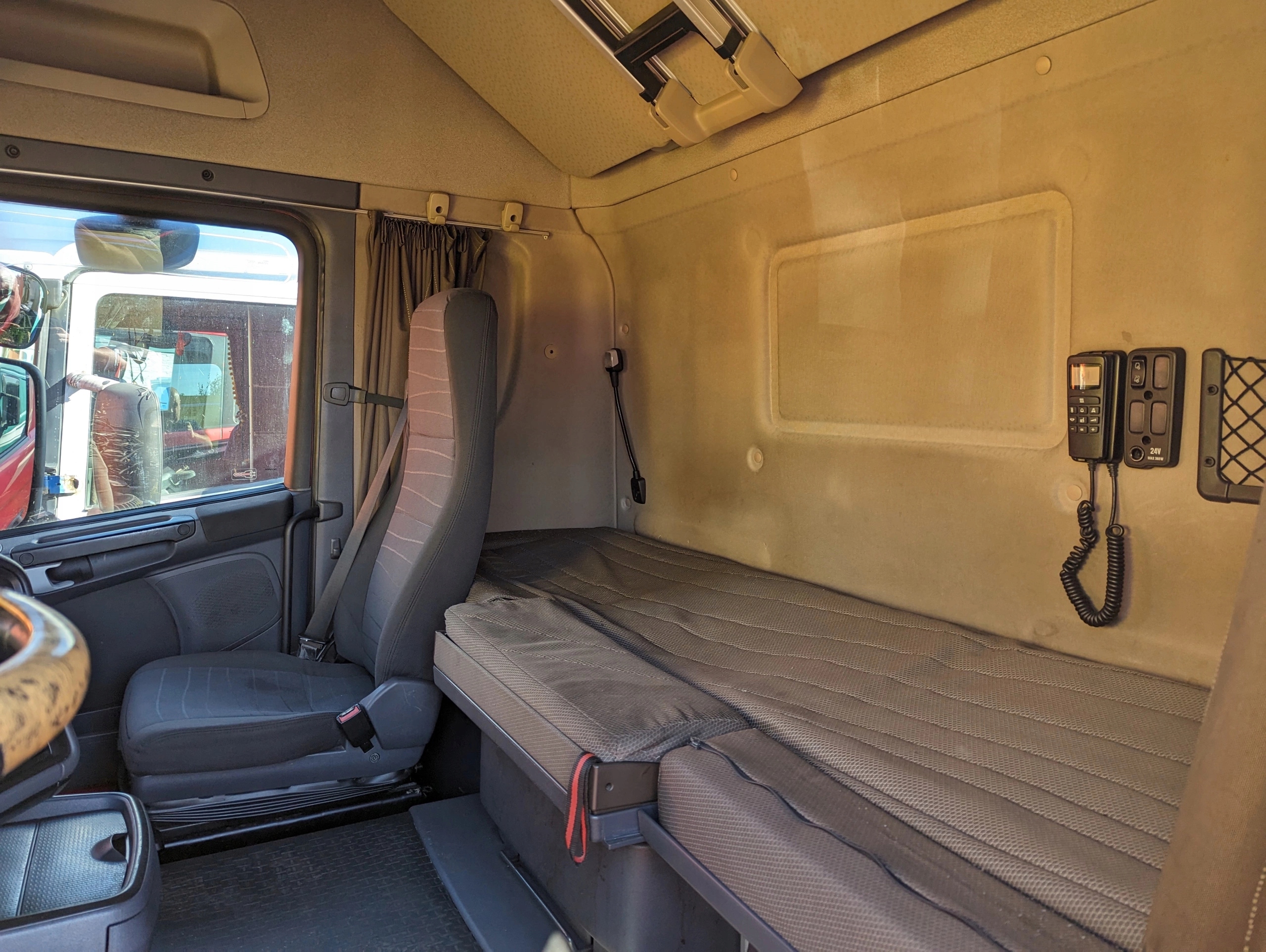 KABINA SCANIA R - obrazek 2