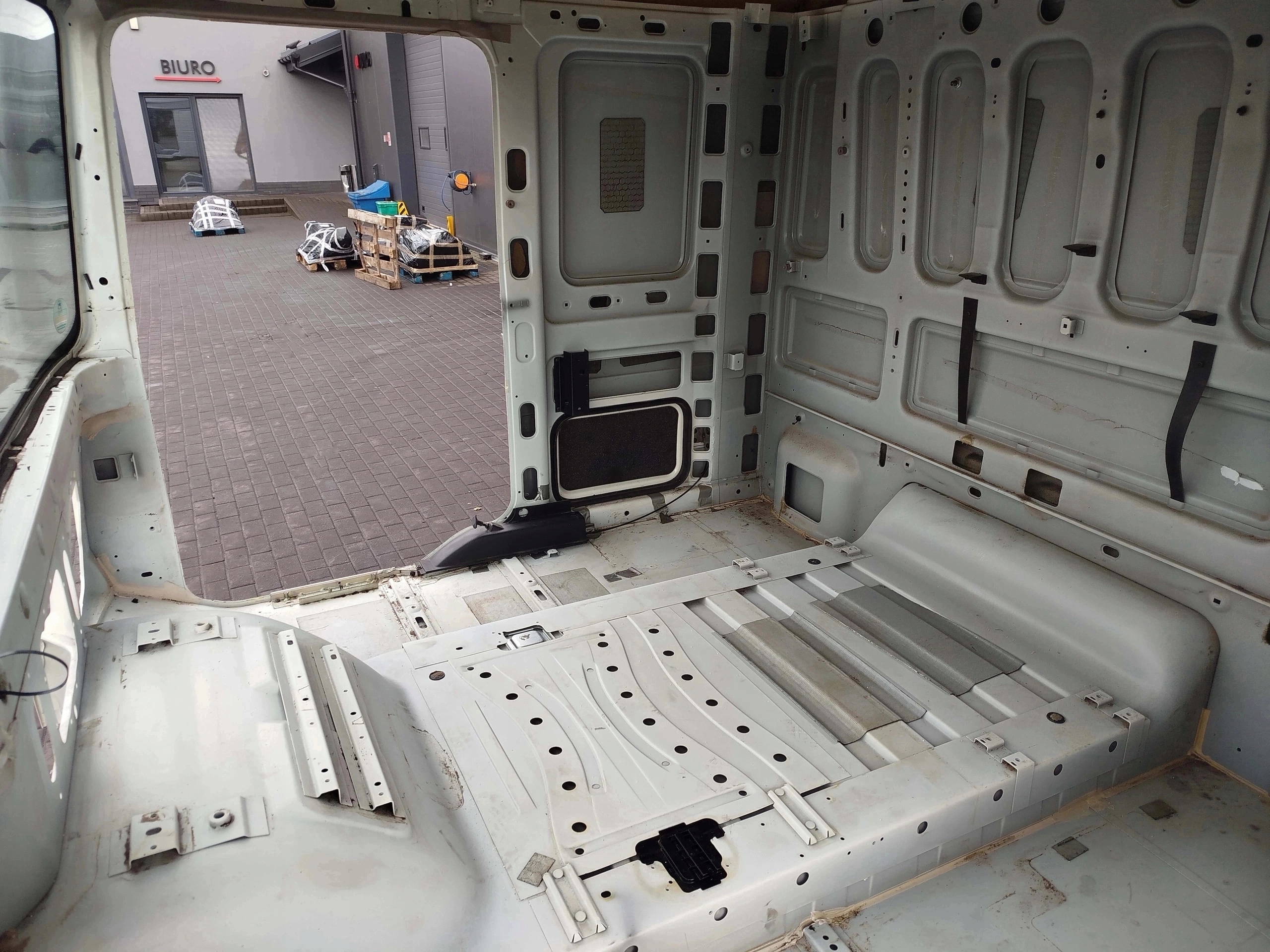 KABINA GOŁA DAF XF 106 LIFT - obrazek 8