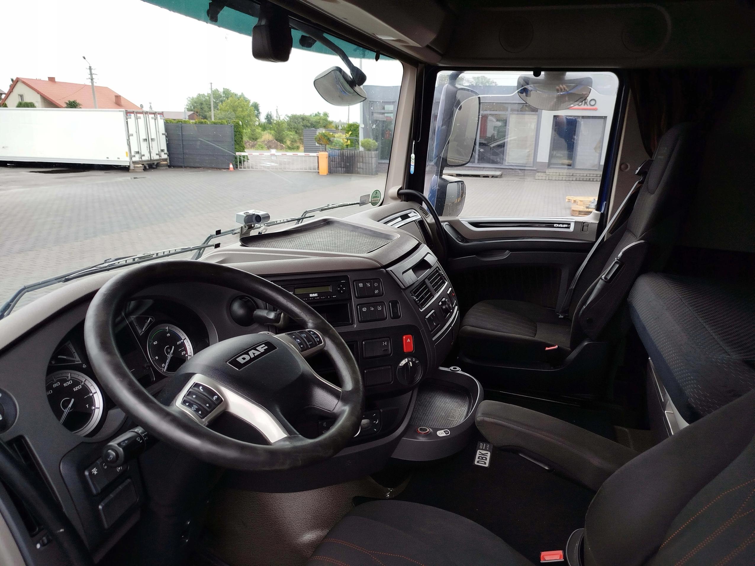 KABINA DAF XF 106 LIFT - obrazek 8