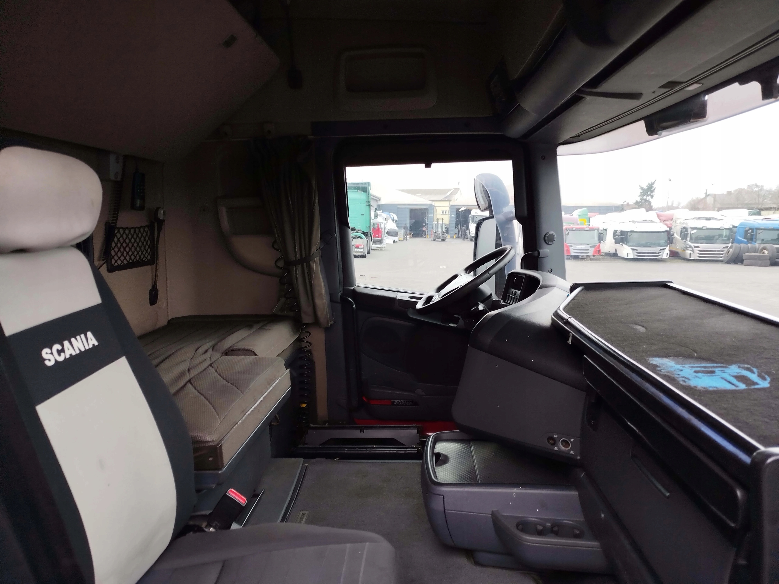 KABINA SCANIA R HPI HIGHLINE - obrazek 9