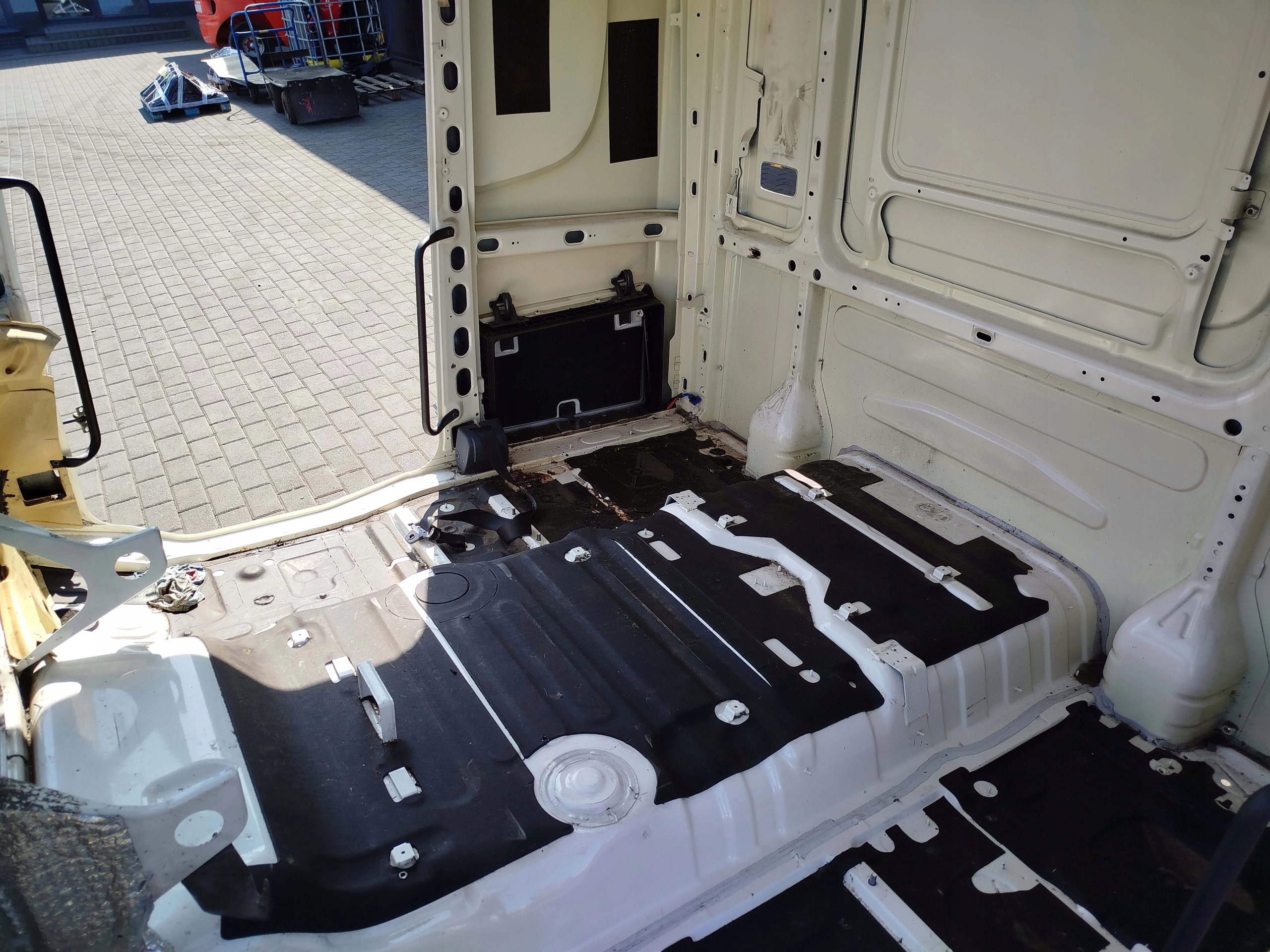 KABINA GOŁA SCANIA STREAMLINE HIGHLINE CR19 - obrazek 9