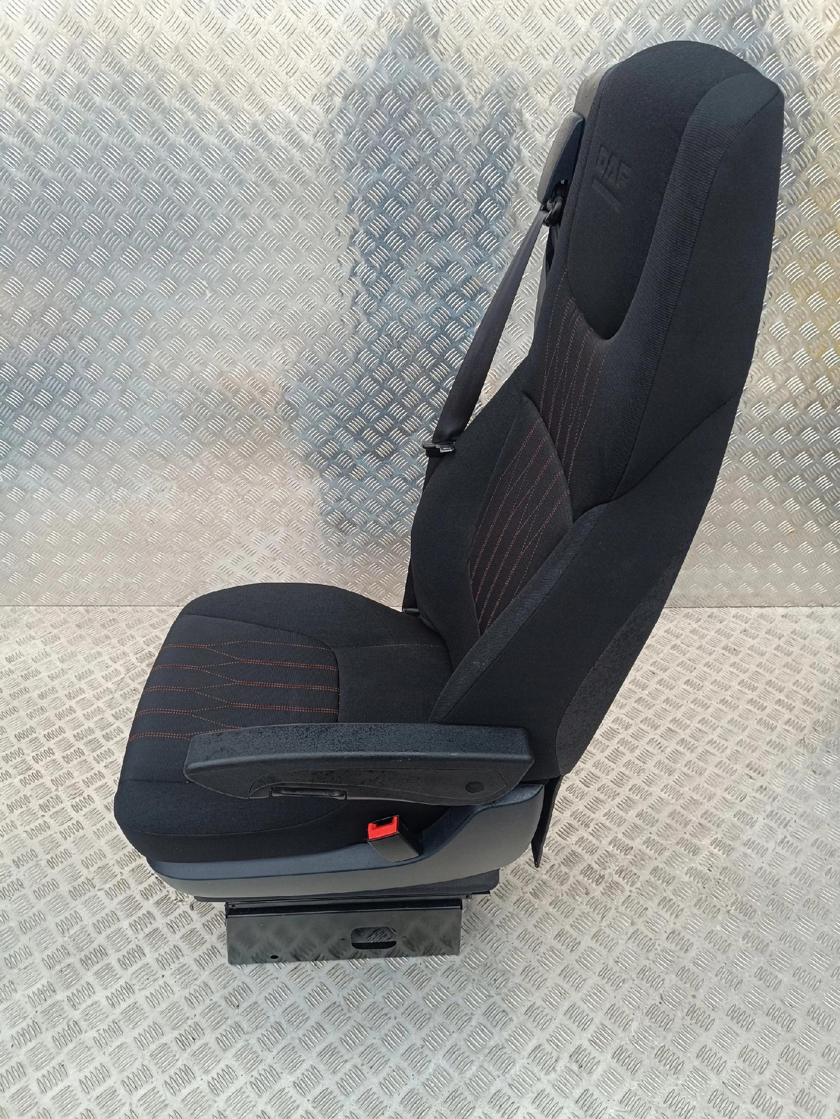 FOTEL PASAŻERA DAF XF 106 LIFT - obrazek 5