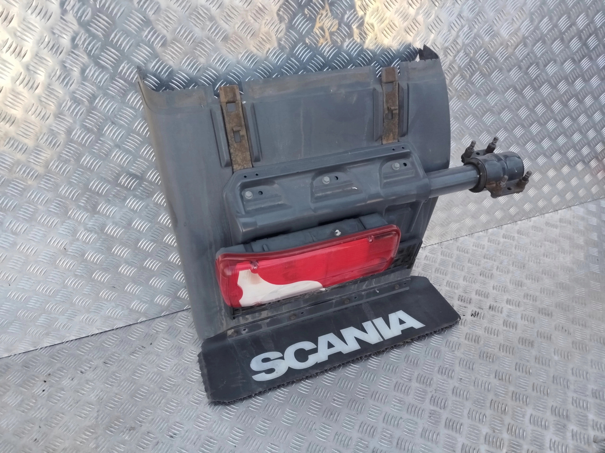 GITARA BŁOTNIKA LEWY TYŁ SCANIA NTG STREAMLINE - obrazek 3