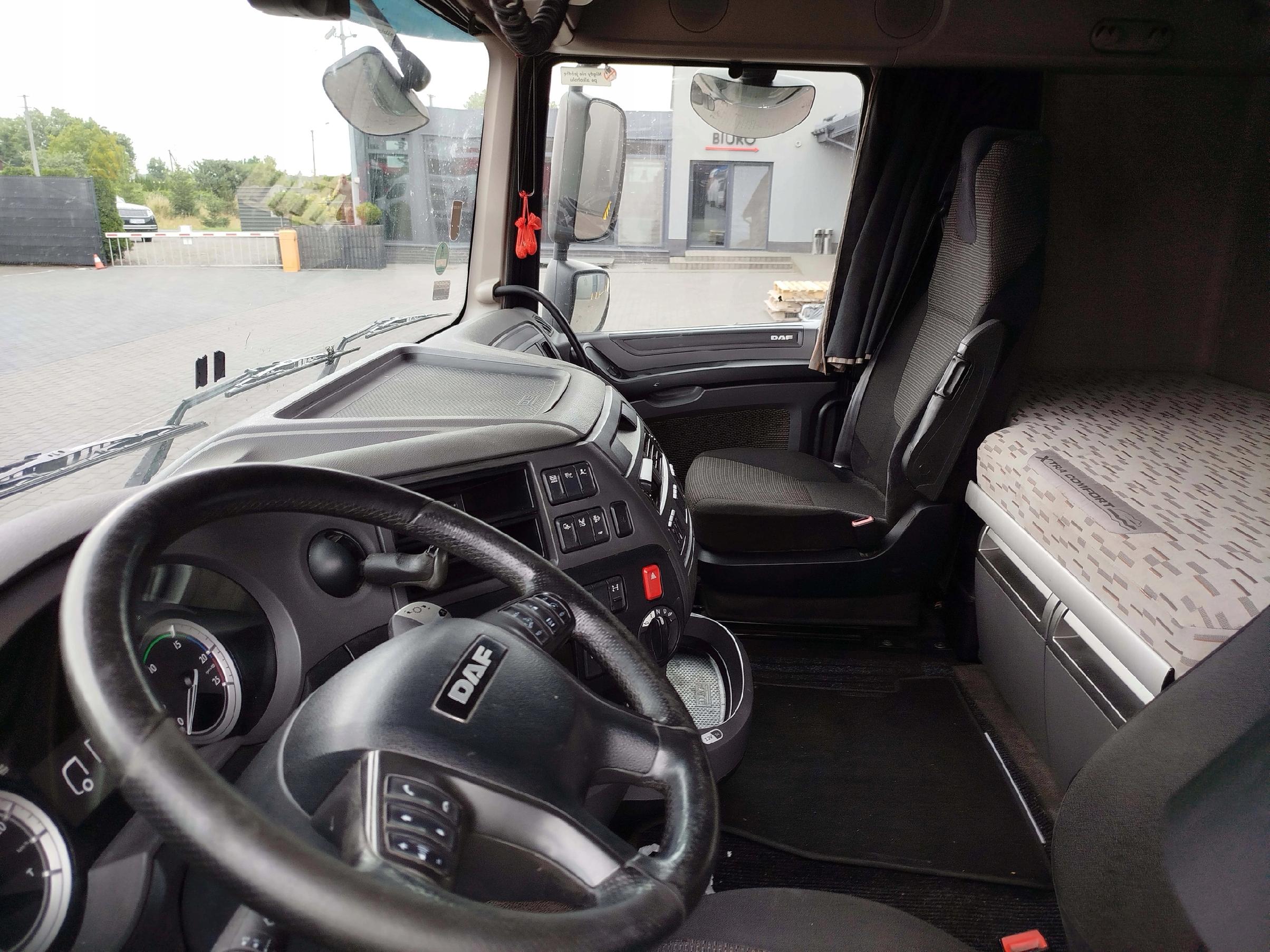 KABINA DAF XF 106 - obrazek 8