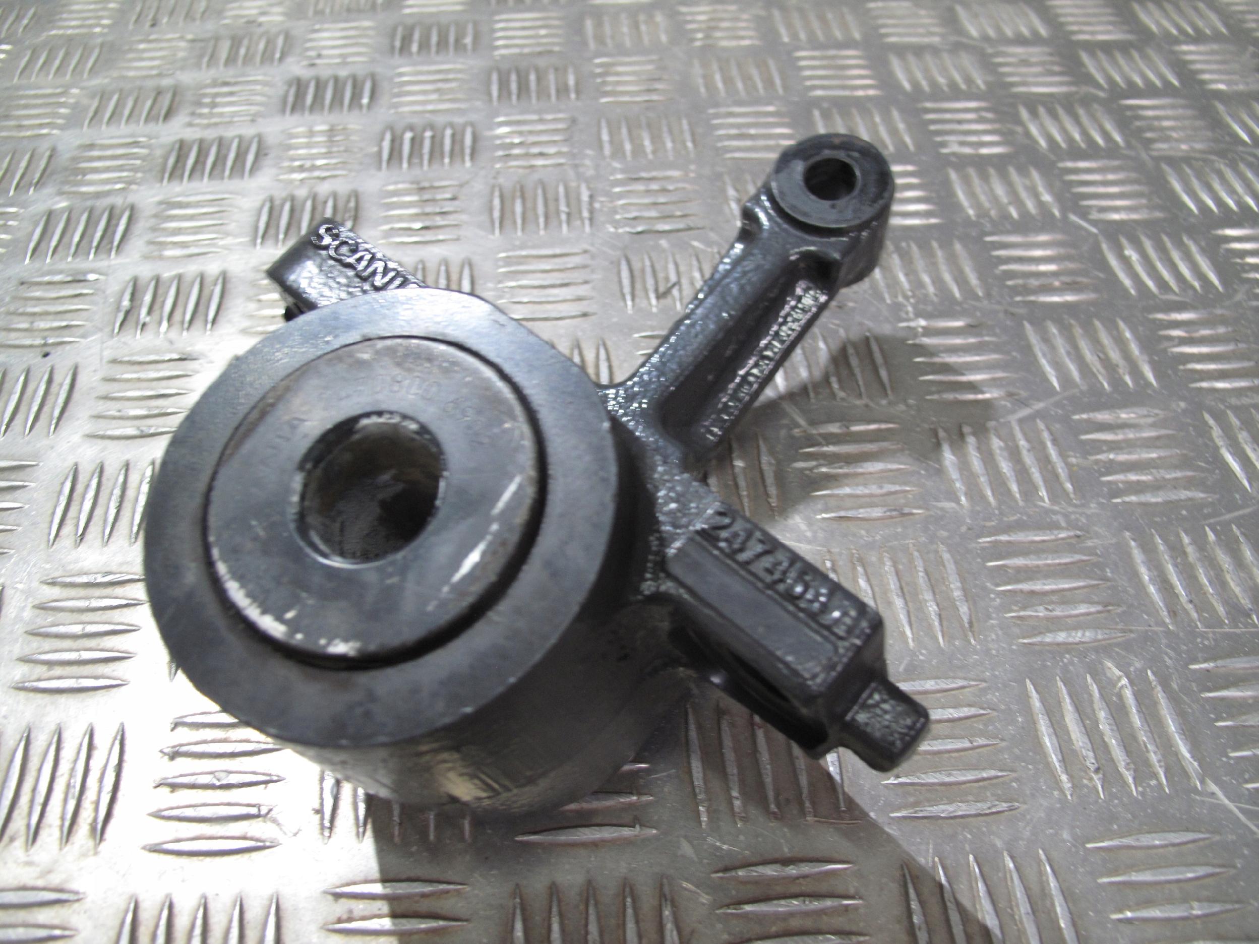 UCHWYT RESORA MOCOWANIE ŁAPA SCANIA R S - obrazek 3