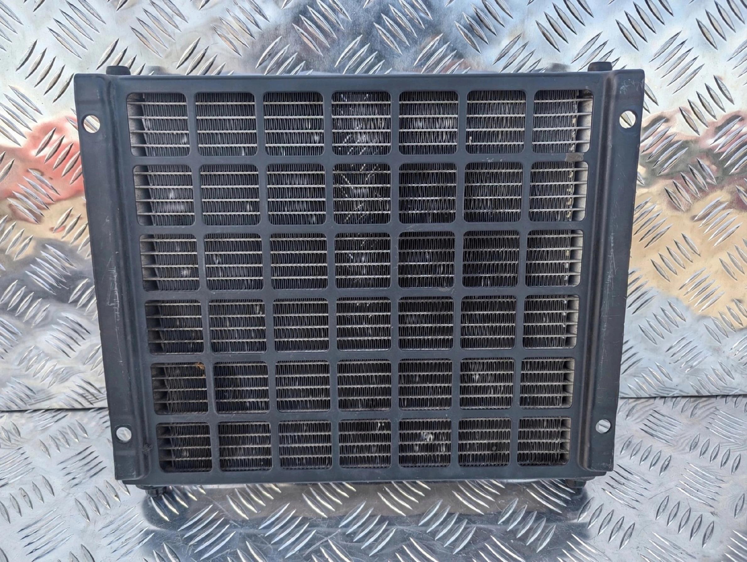 CHŁODNICA KLIMATYZACJI POSTOJOWEJ SCANIA NTG - obrazek 2