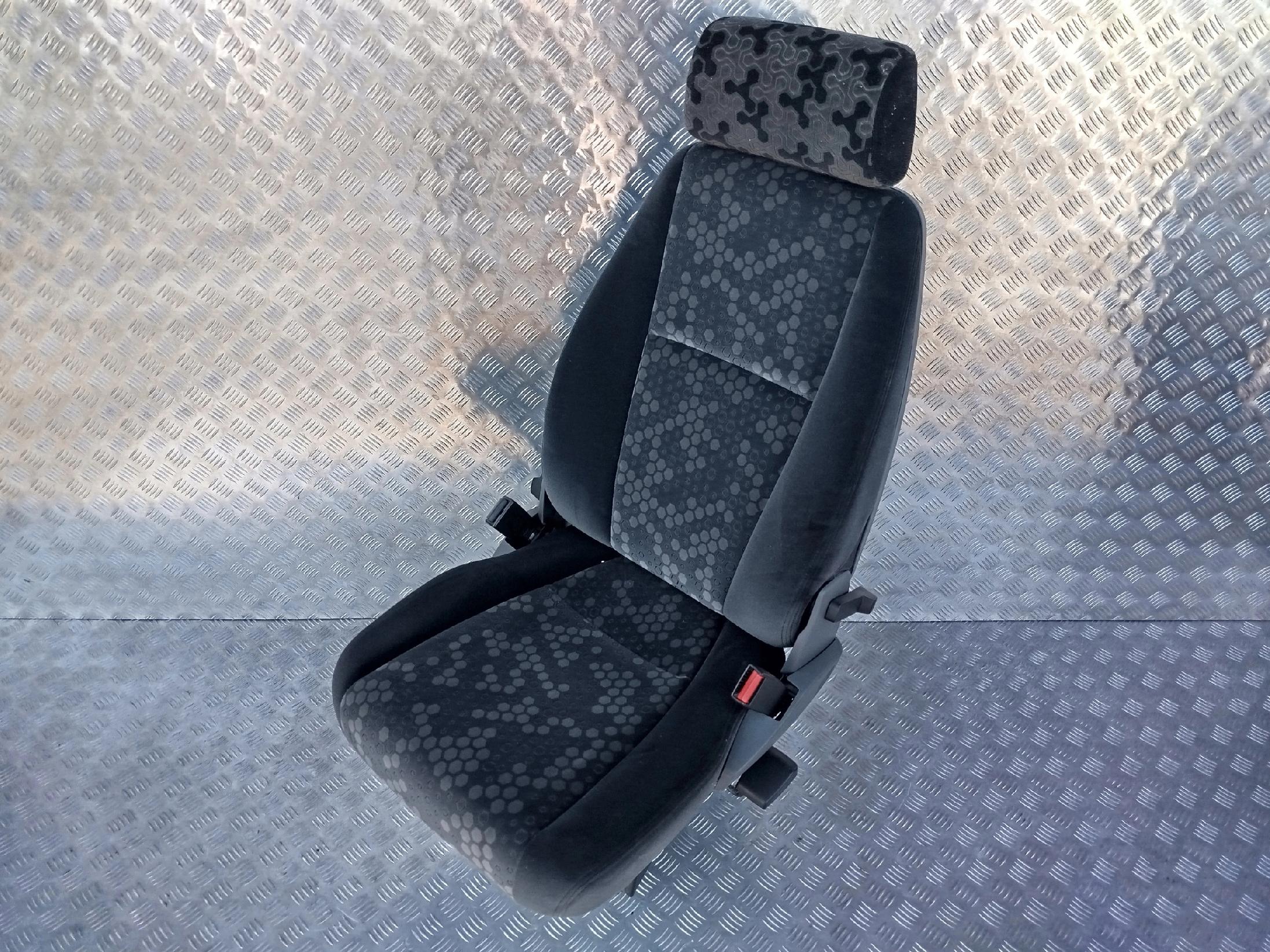 FOTEL PASAŻERA SZTYWNY SCANIA STREAMLINE - obrazek 4