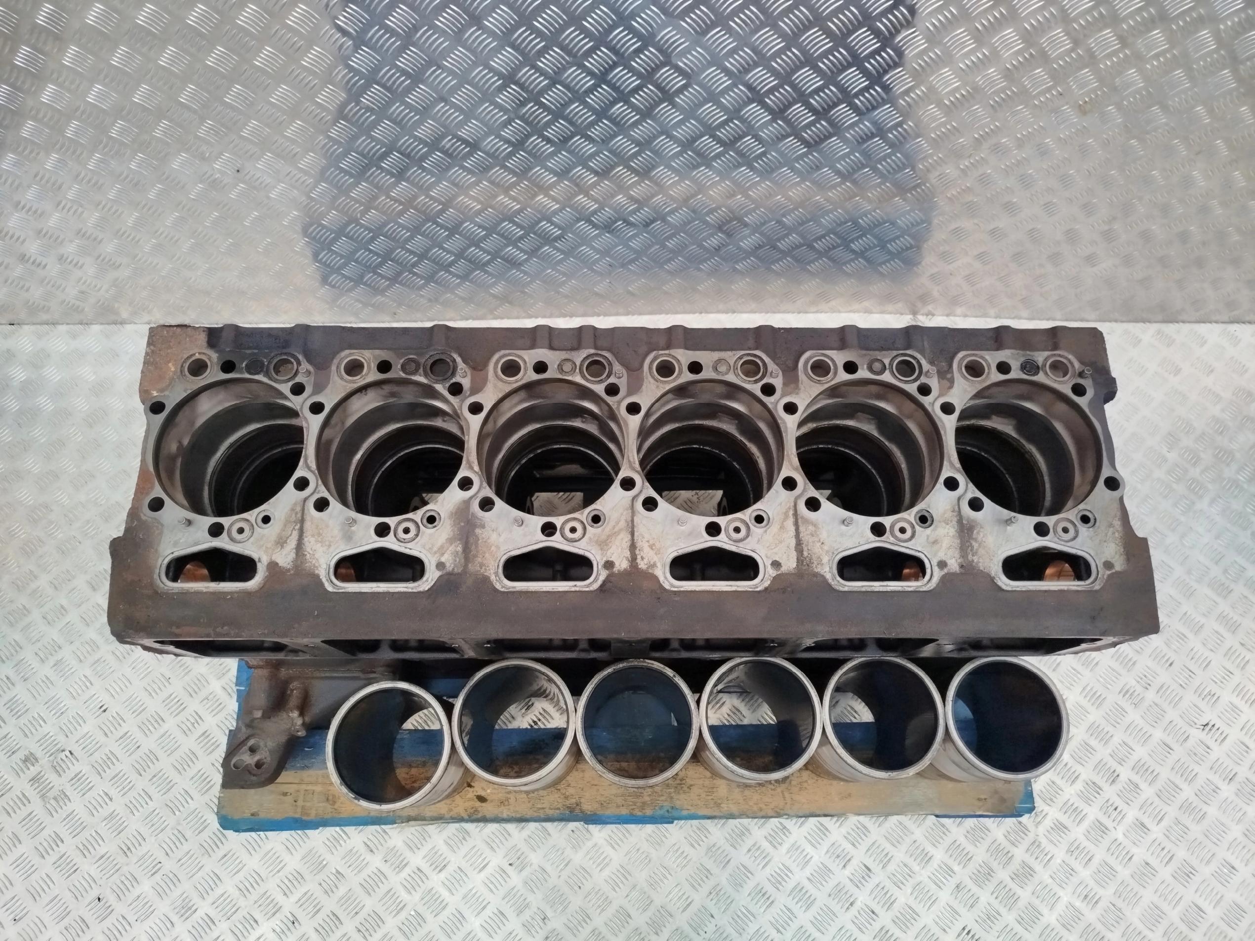 BLOK SILNIKA SCANIA EURO 5 XPI DC 1305 - obrazek 3