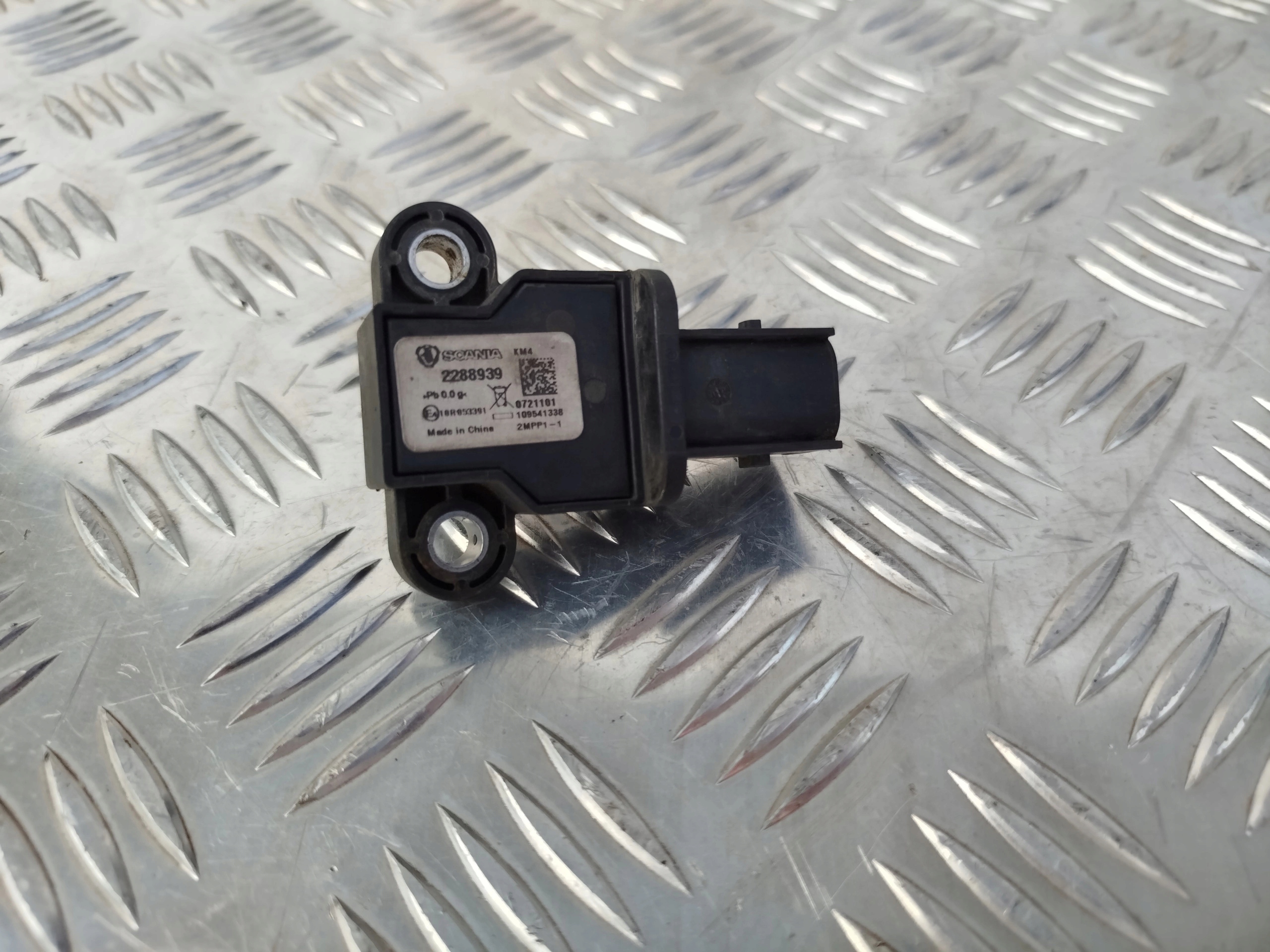 CZUJNIK CIŚNIENIA I TEMPERATURY SCANIA NTG LNG