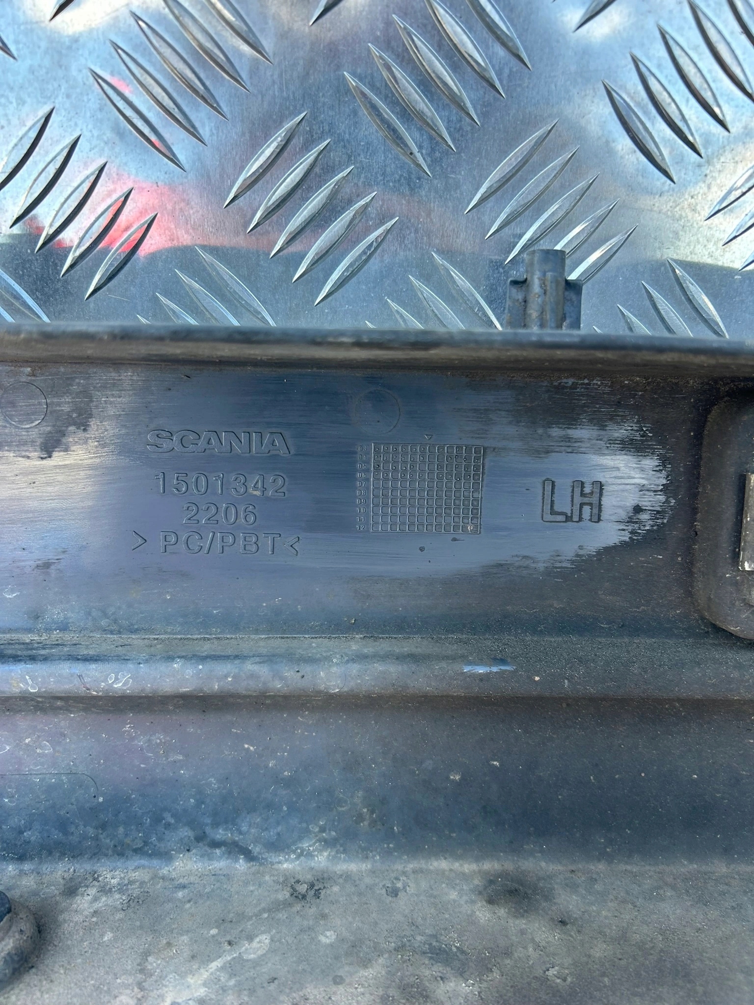 OSŁONA STOPNIA STOPNICA SCANIA R - obrazek 3