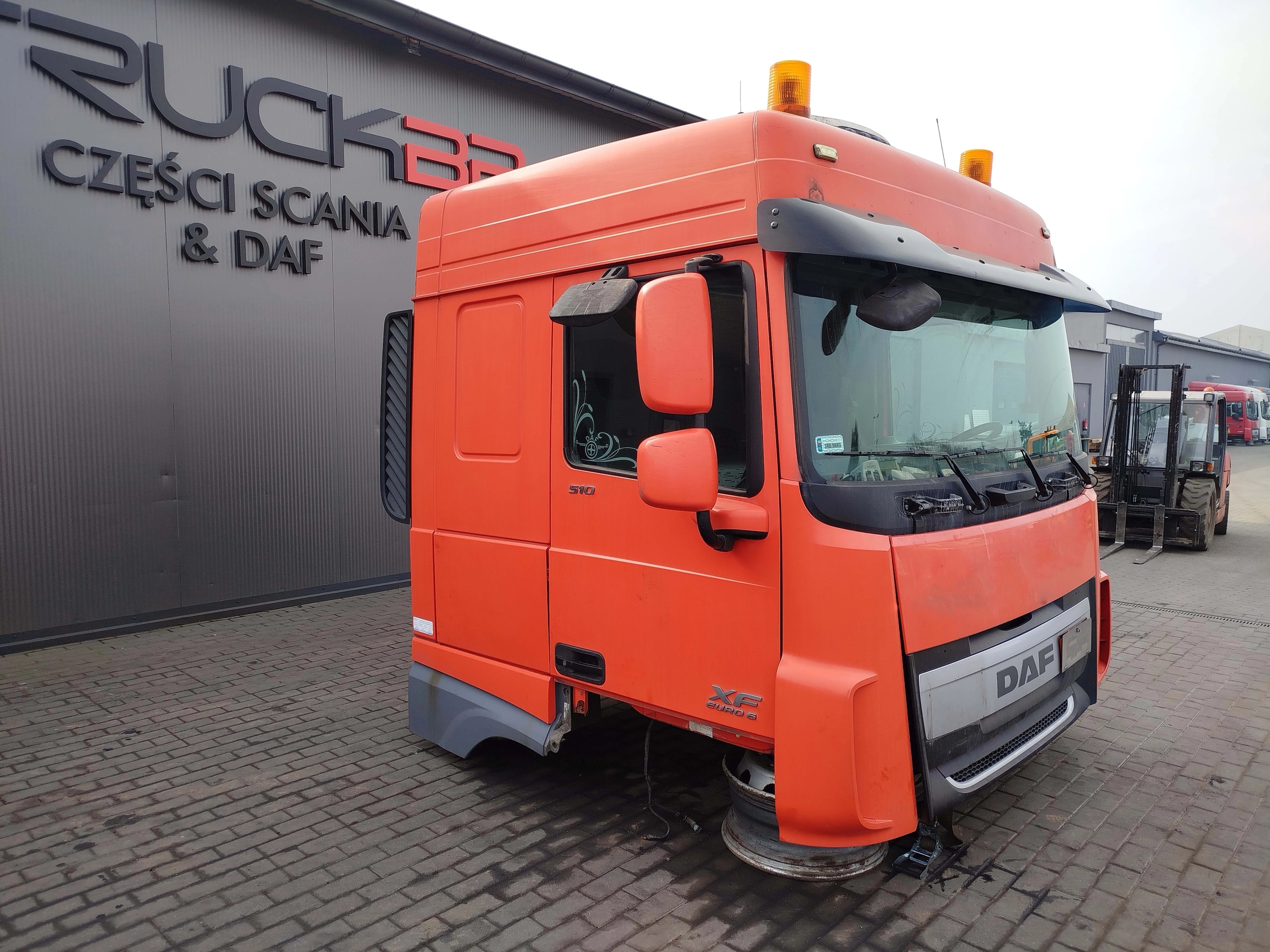 KABINA SPACE CAB DAF XF 106 - obrazek 2