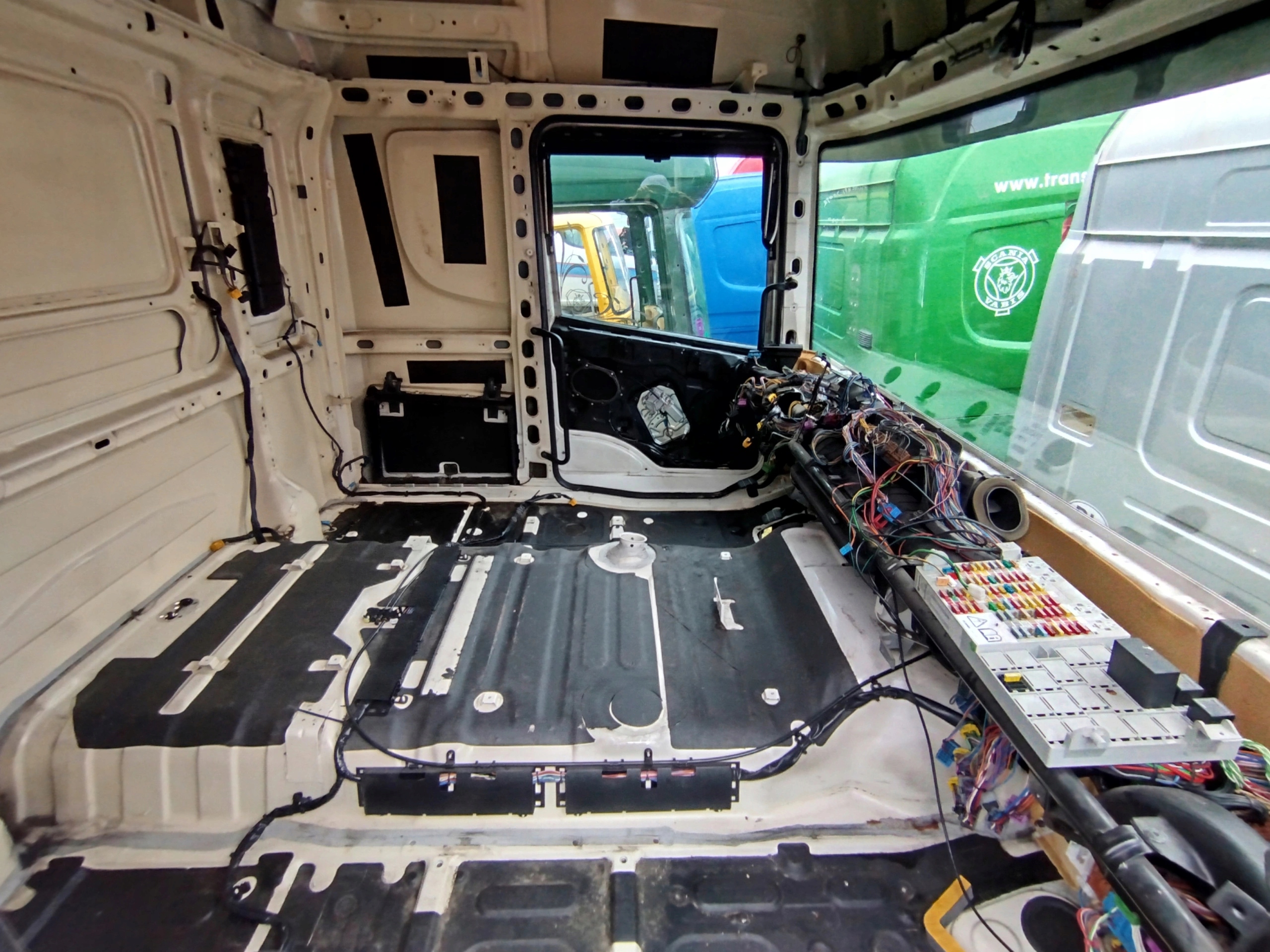 PROMOCJA KABINA SCANIA R HIGHLINE HPI 2009 ROK - obrazek 6