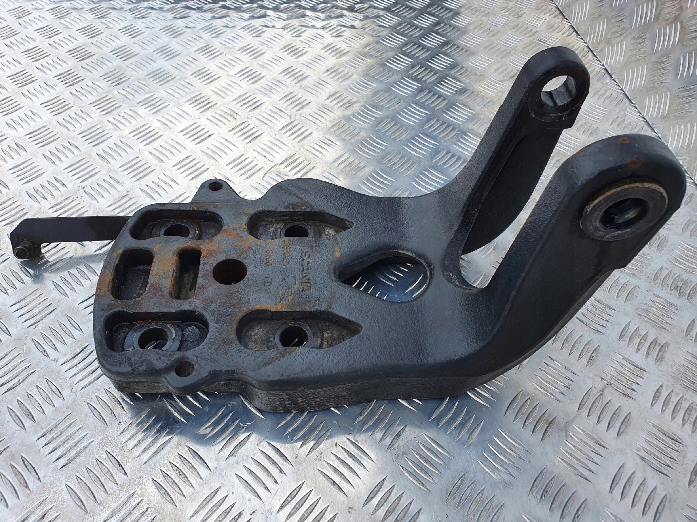 WSPORNIK DRĄŻKA REAKCYJNEGO LEWY SCANIA NTG - obrazek 2