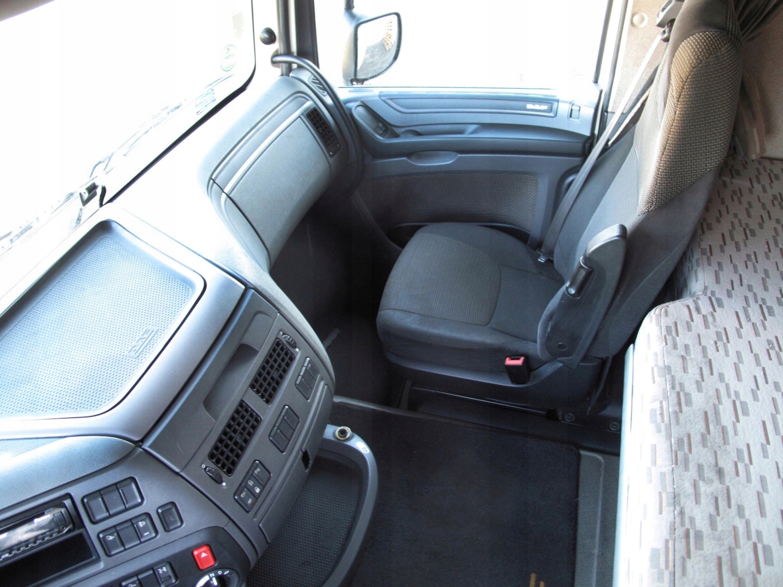 KABINA DAF XF 106 EURO 6 SSC AUTOMAT - obrazek 7