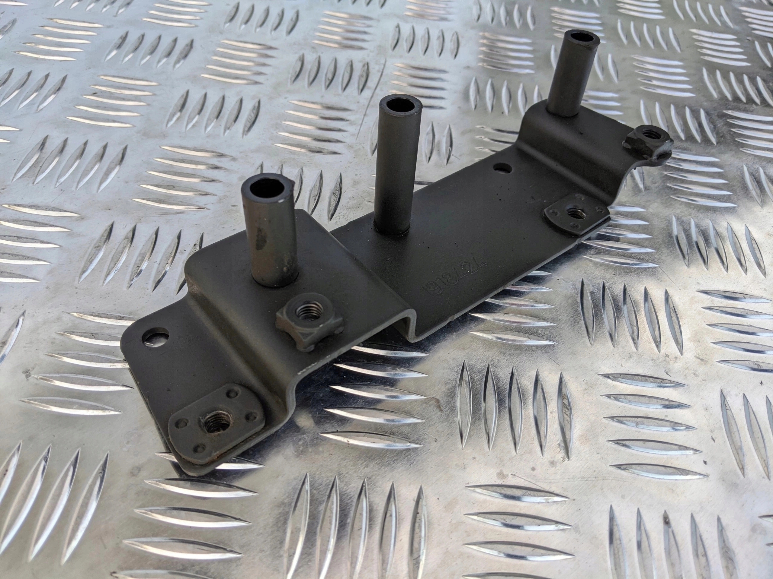 BLACHA WSPORNIK MOCOWANIE UKŁADU PALIWOWEGO DAF XF - obrazek 2