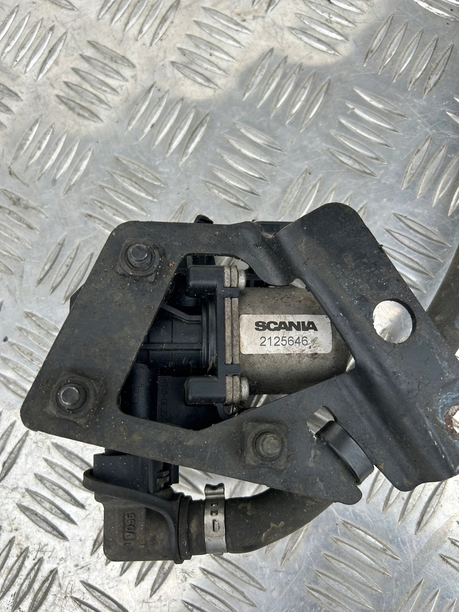 ZAWÓR WODNY WODY ADBLUE AD BLUE SCANIA NTG NOWY MODEL - obrazek 3