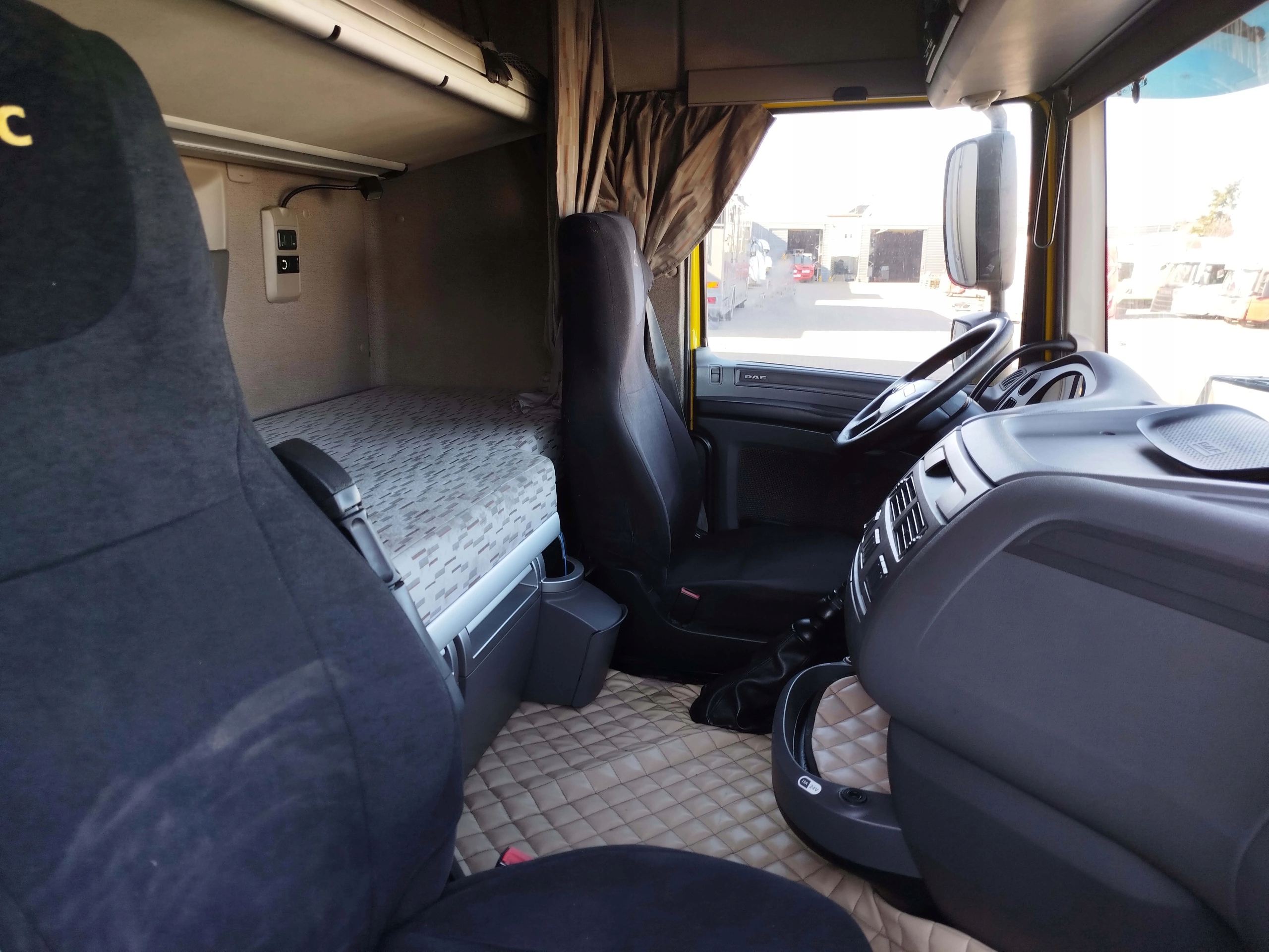 KABINA DAF XF 106 - obrazek 9