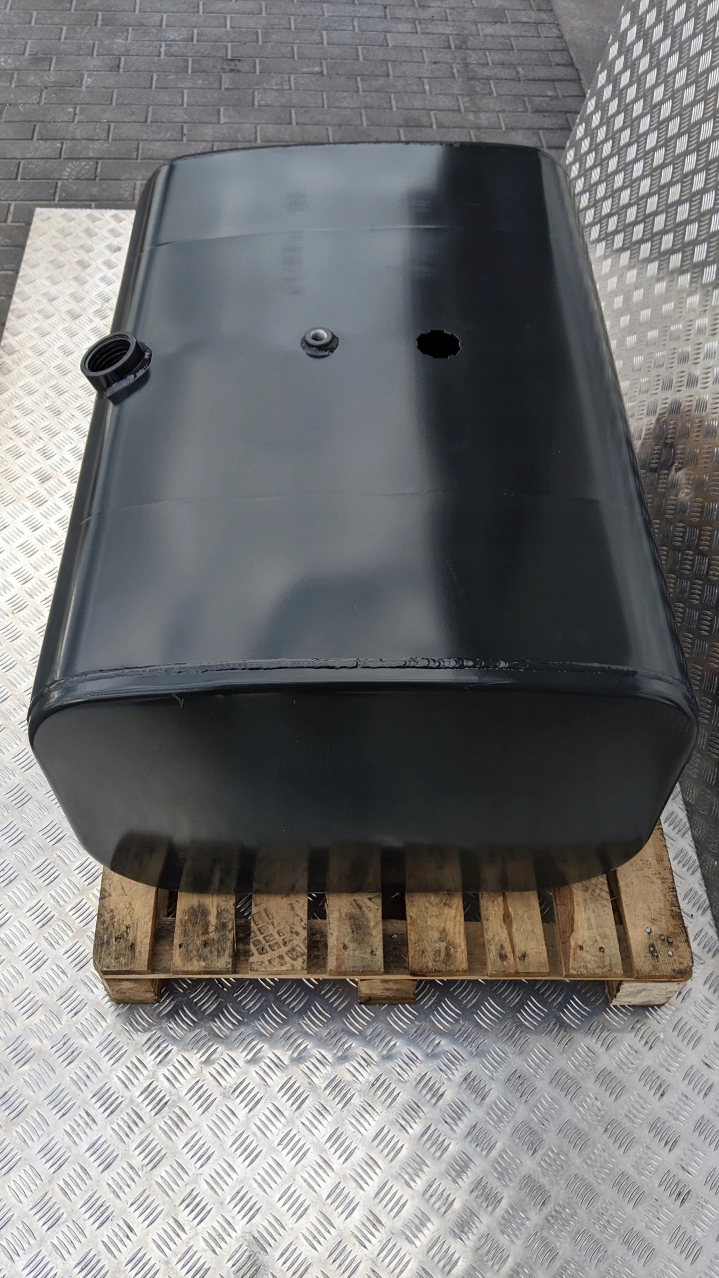 ZBIORNIK PALIWA ALUMINIOWY 300 LITRÓW SCANIA LOW D - obrazek 4