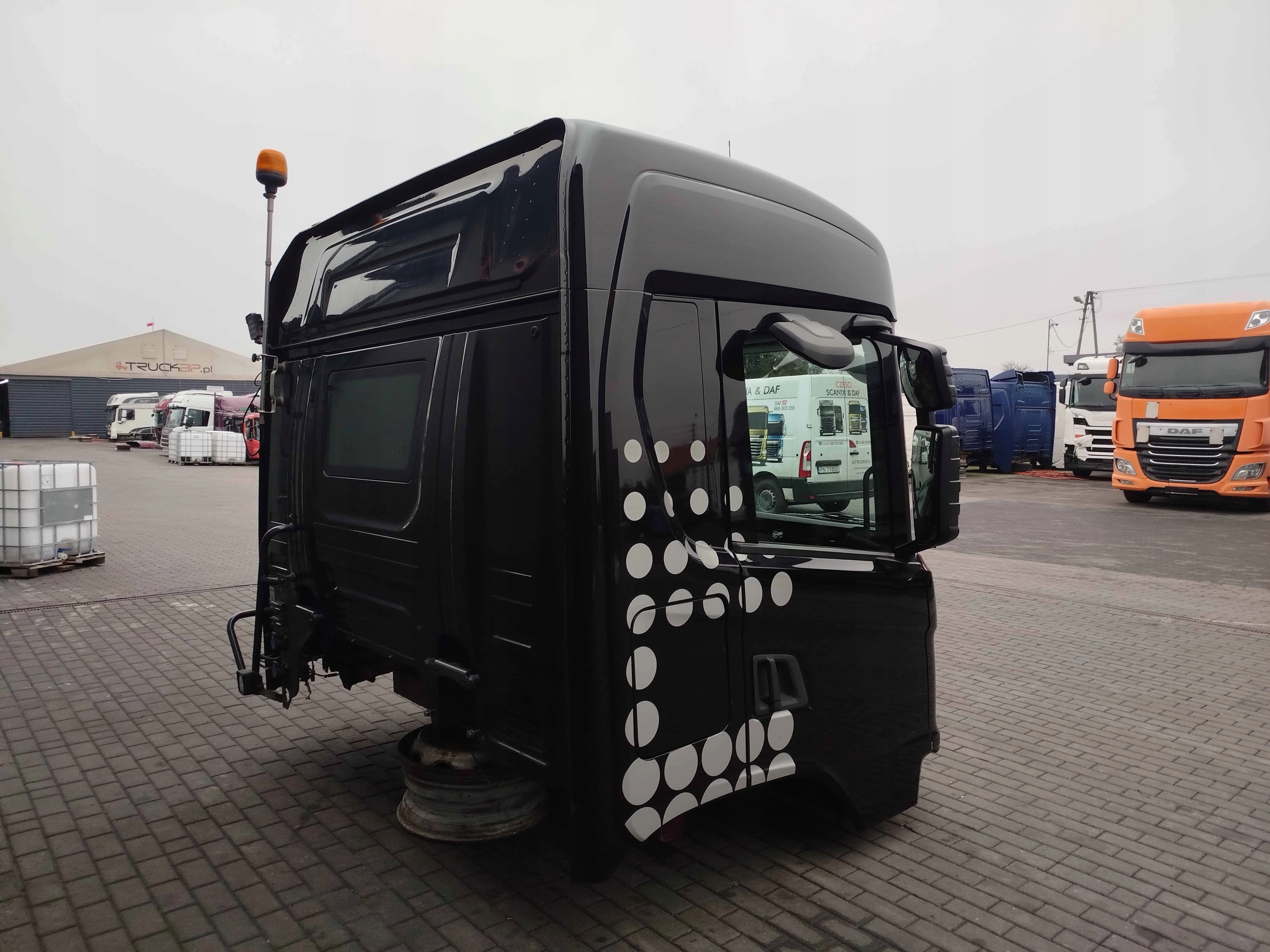 KABINA SCANIA G CG17 XT NTG - obrazek 4