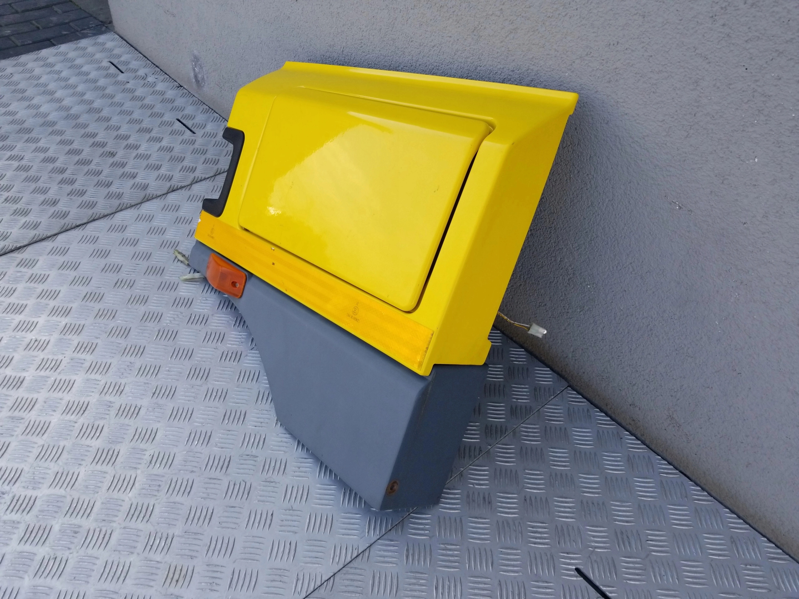 PRZEDŁUŻENIE OBUDOWA OSŁONA SCHOWKA DAF CF EURO 6 - obrazek 4