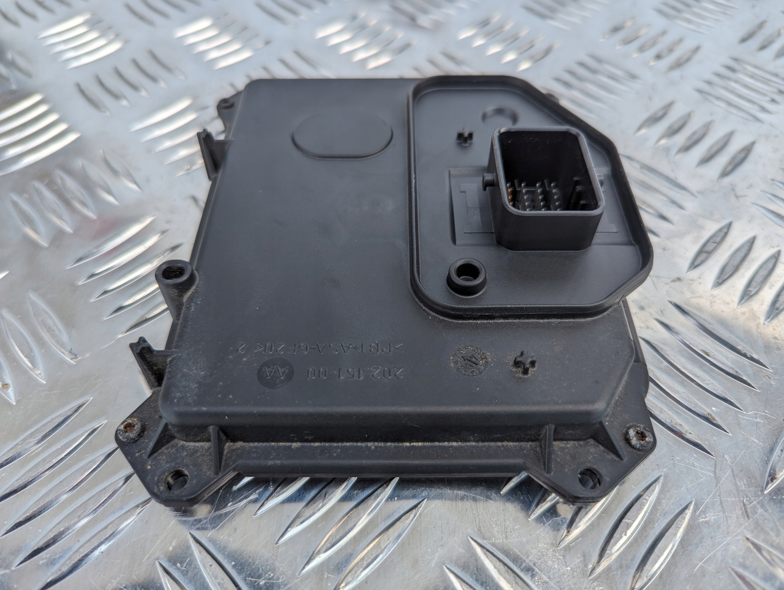 PRZETWORNICA LAMPY XENON KSENON SCANIA NTG 2018 RO - obrazek 5