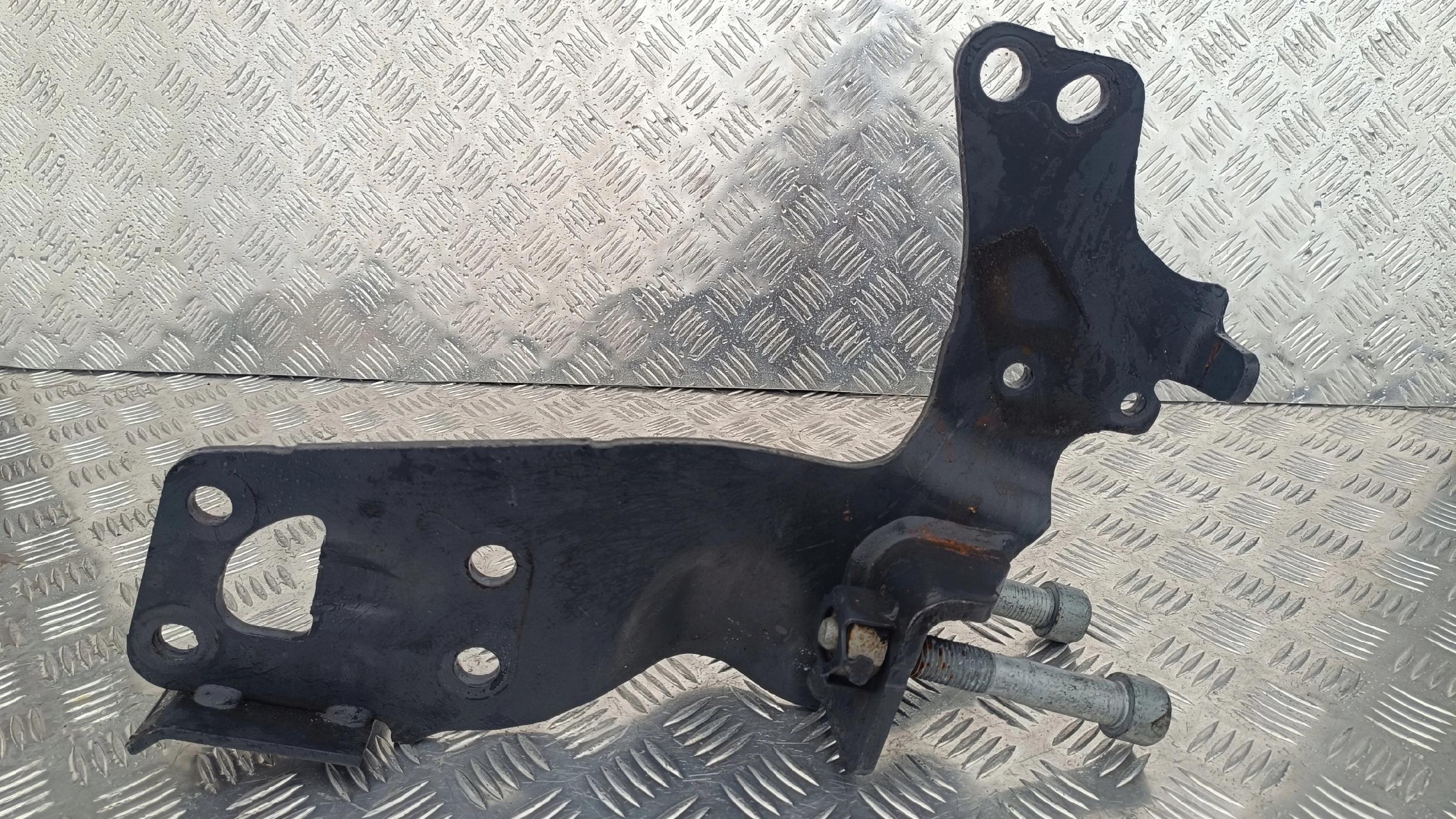 MOCOWANIE BELKI ZDERZAKA NTG LEWA LH