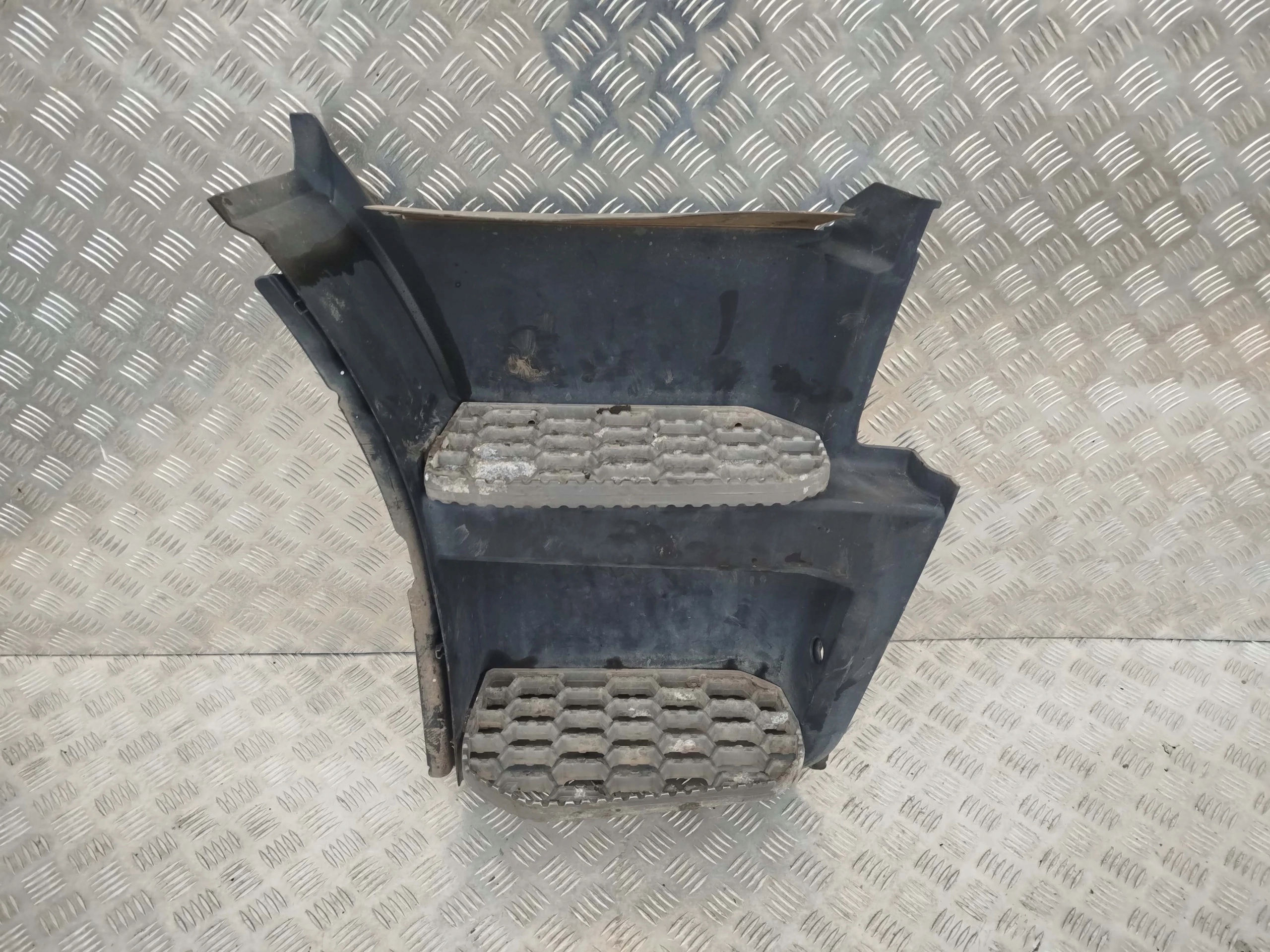 STOPIEŃ STOPNICA PRAWA SCANIA G XT NTG