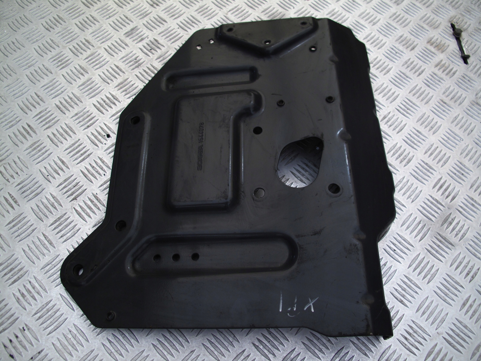 BLACHA PODSTAWA MOCOWANIE OSUSZACZA SCANIA R