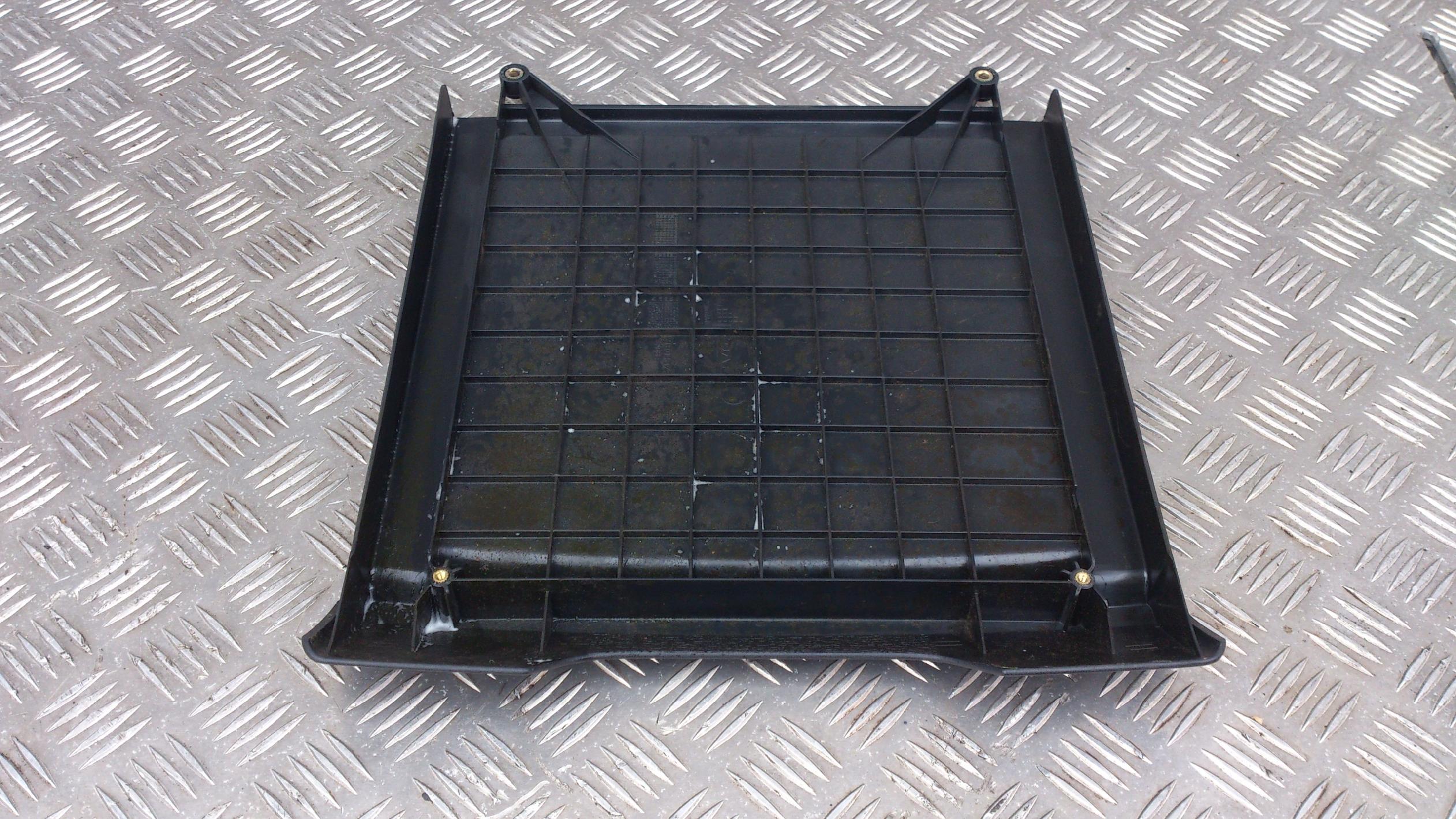 PÓŁKA STOLIK KOKPITU DAF XF 105 - obrazek 3